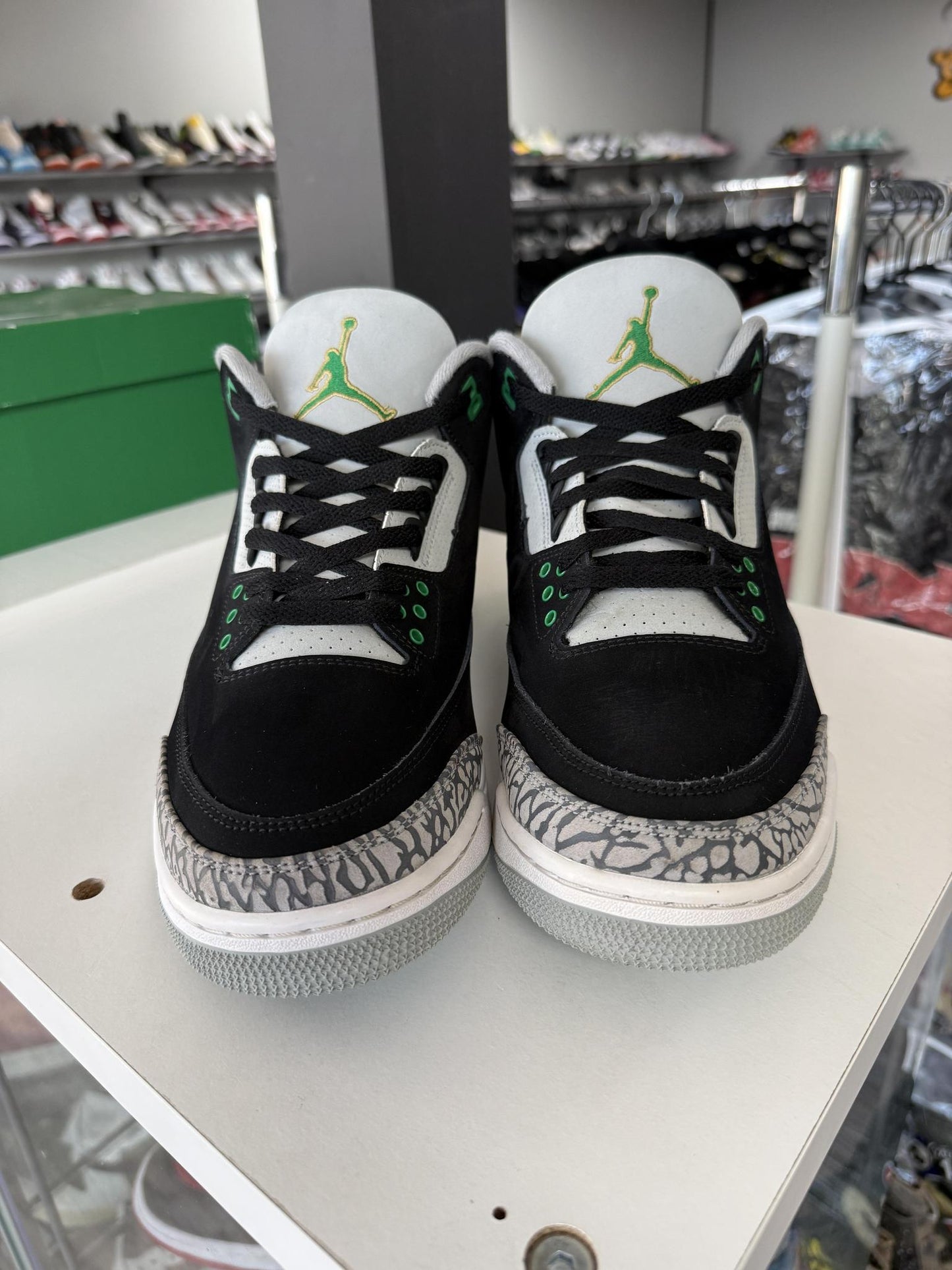 Jordan 3 "Pine Green" Used Size 11.5