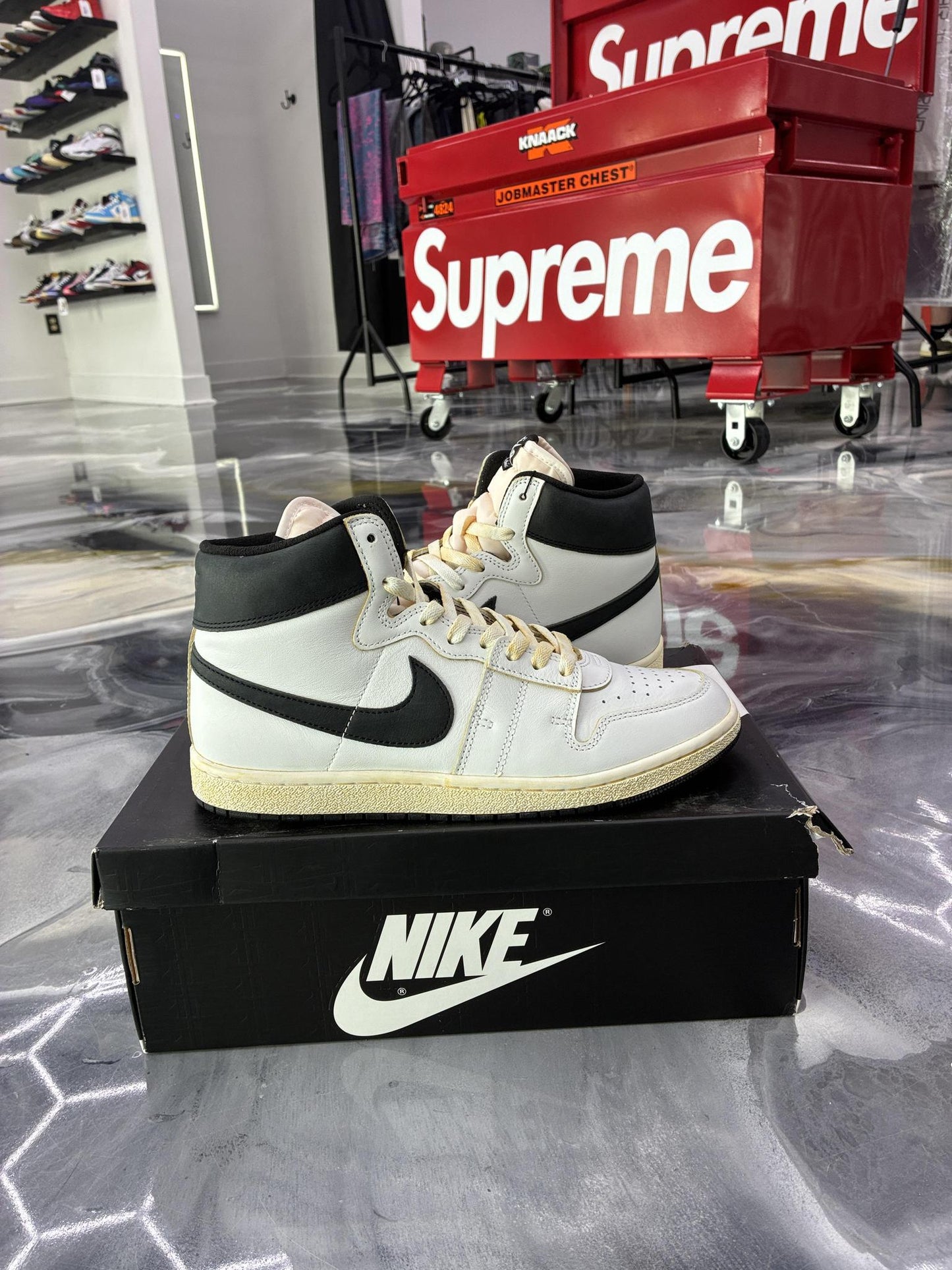Jordan Air Ship X A Ma Maniere "White Black" Used Size 10