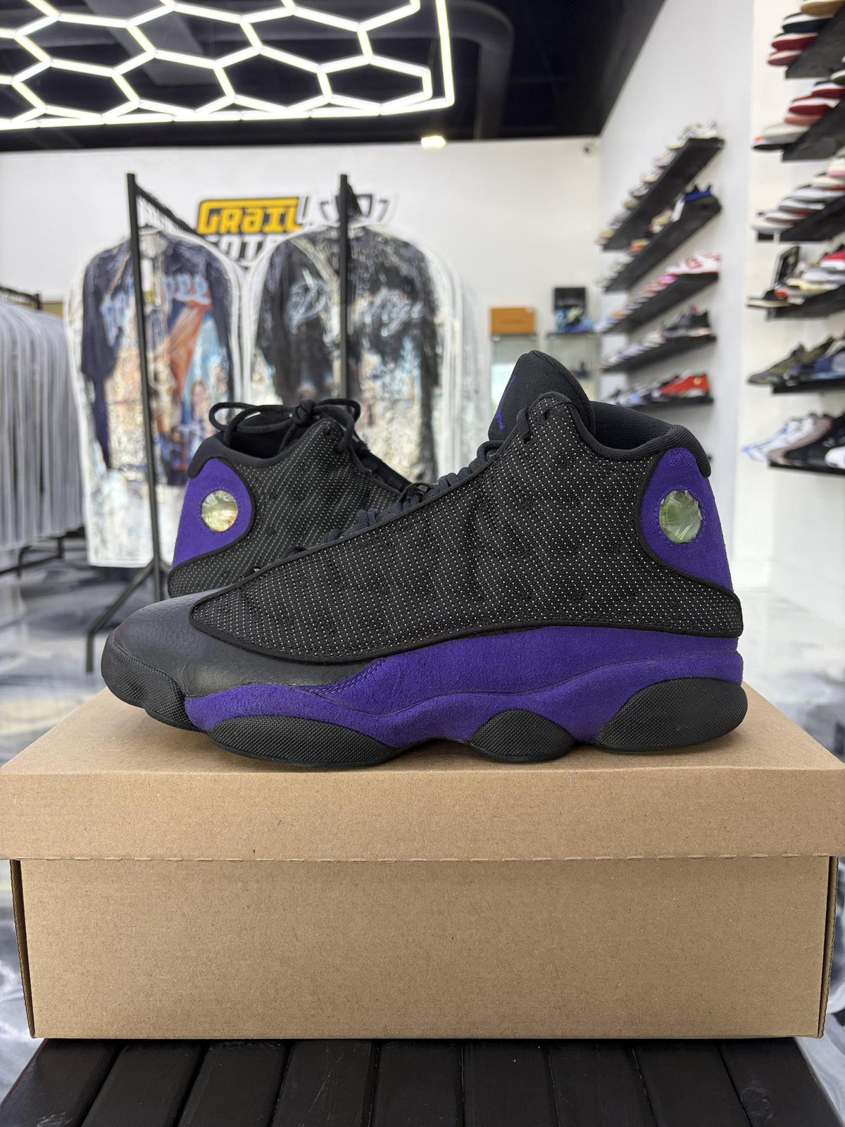 Jordan 13 "Court Purple" Used Size 10.5