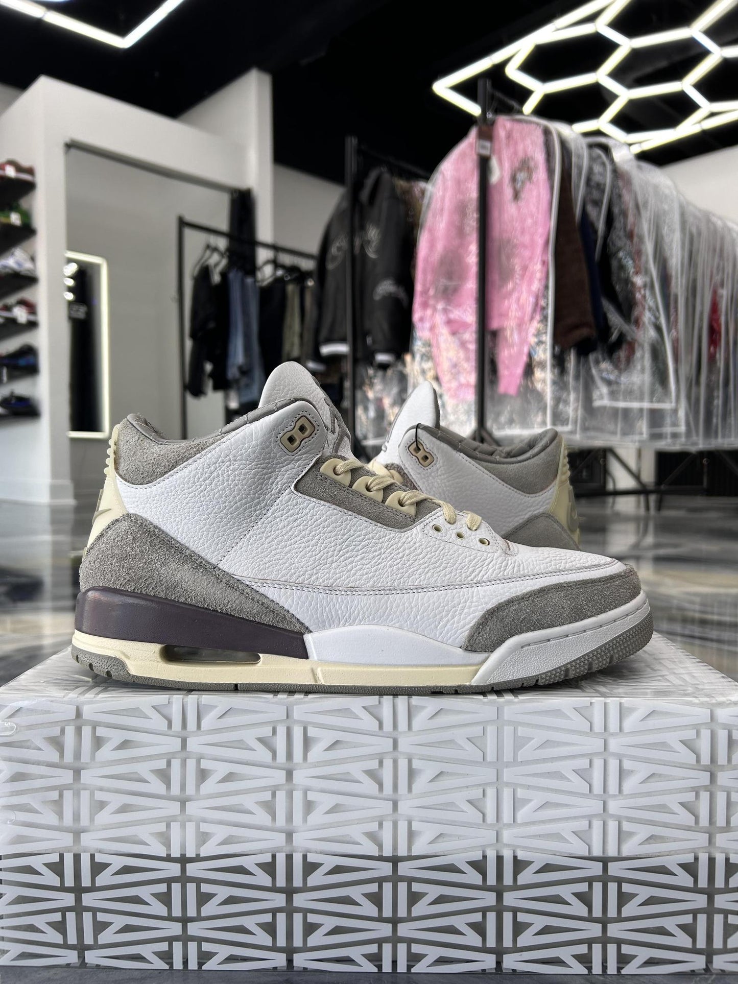 Jordan 3 A Ma Maniere Used Size 13