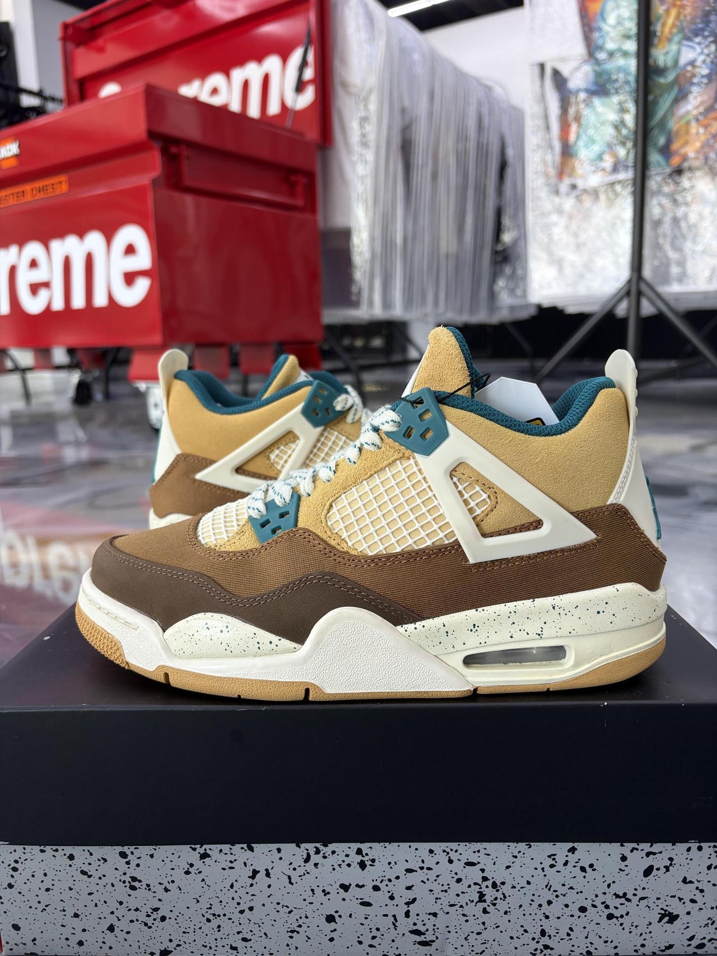 Jordan 4 "Cacao Wow" Used Size 6Y/7.5W