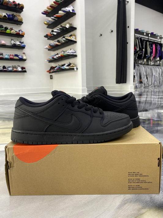 Nike SB Dunk Low "Triple Black" Used Size 9.5