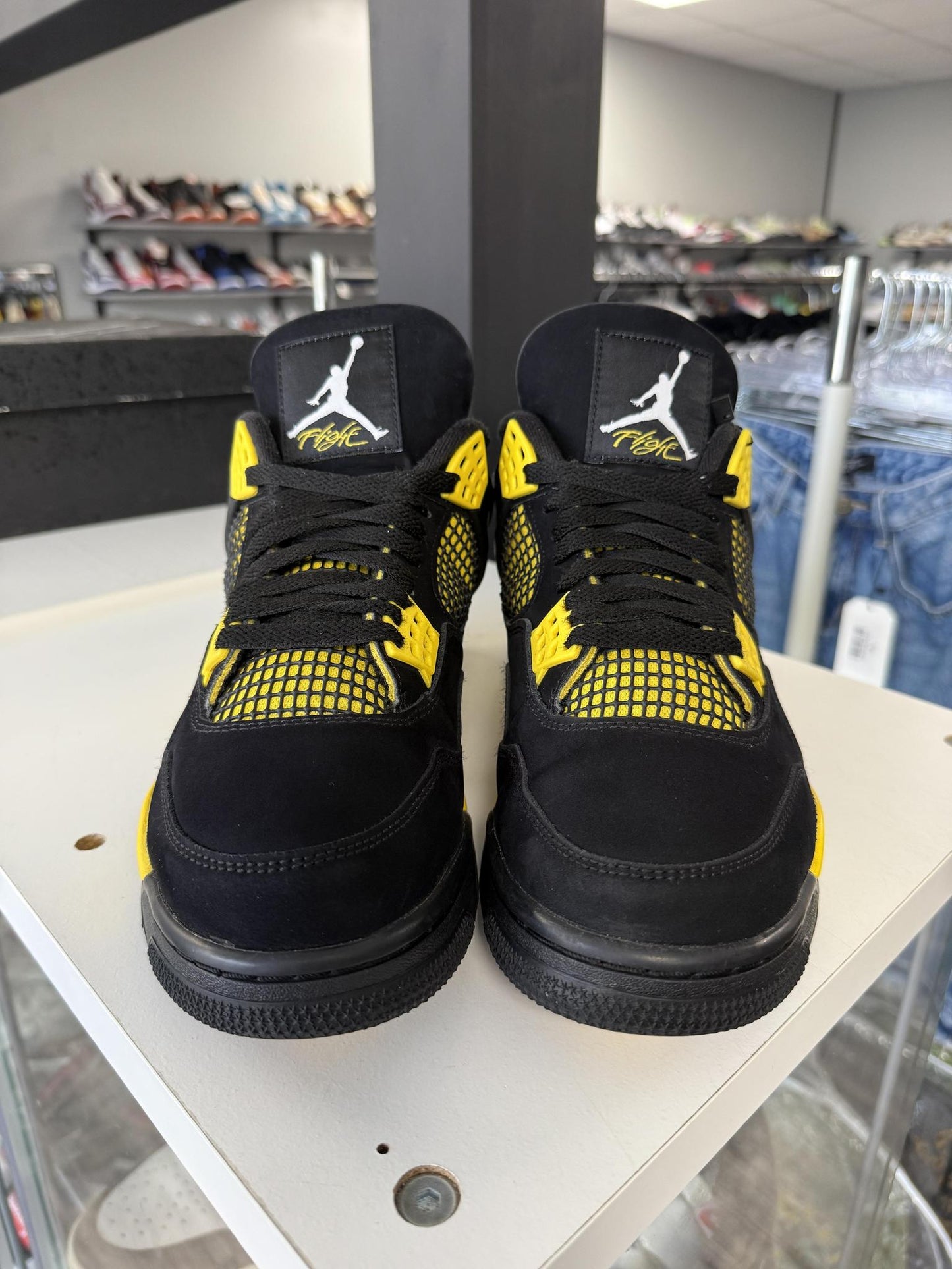 Jordan 4 "Thunder" Used Size 10.5