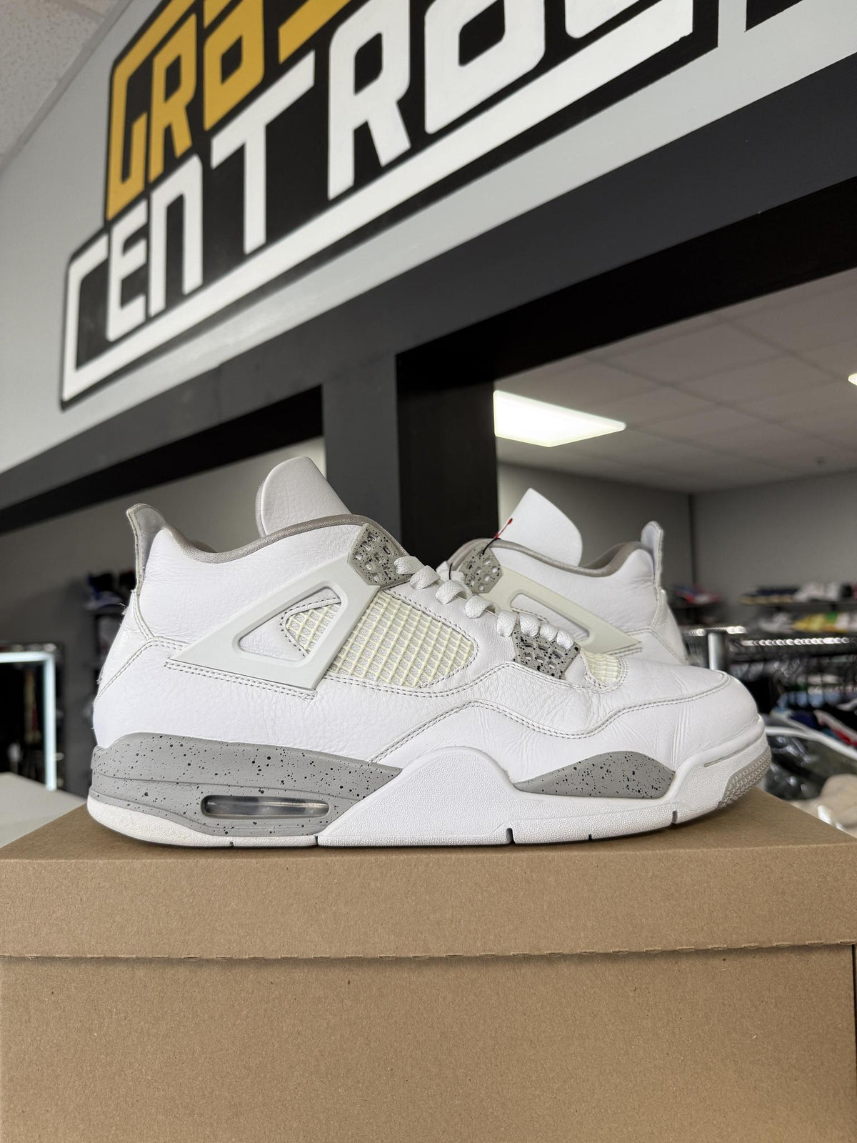 Jordan 4 "White Oreo" Used Size 13