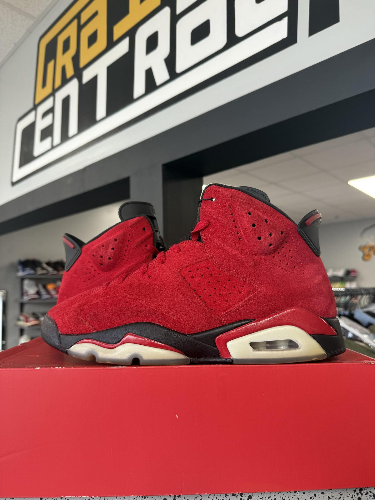 Jordan 6 "Toro" Used Size 11