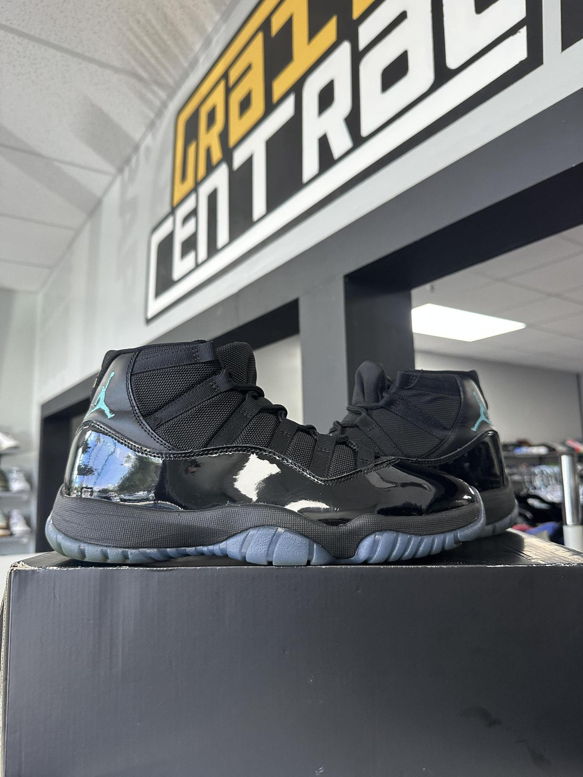 Jordan 11 Gamma Used