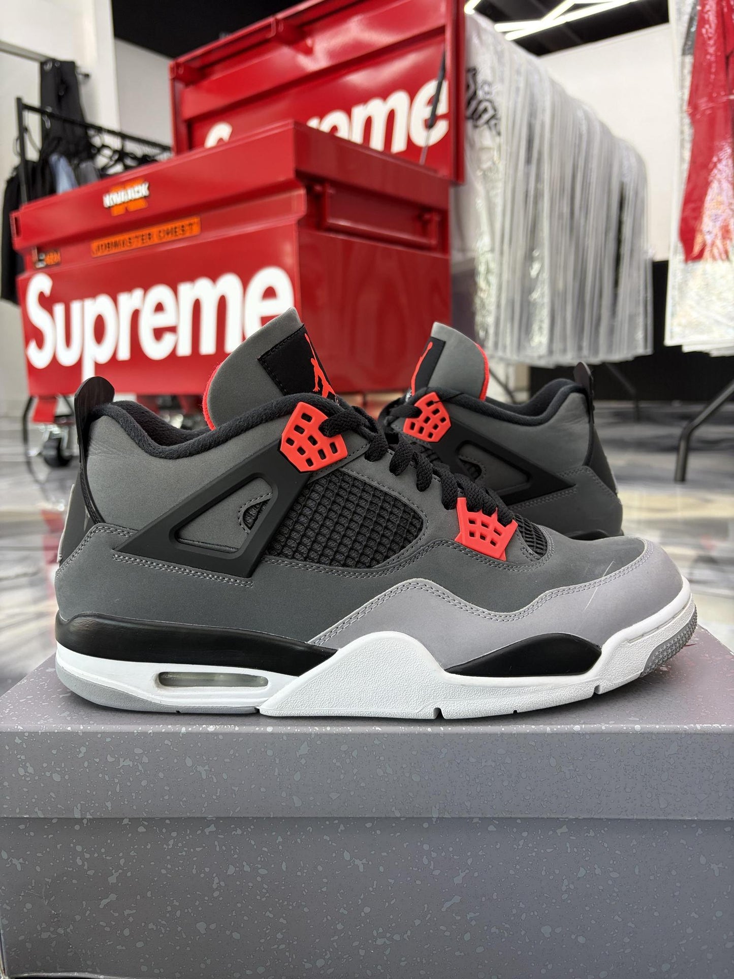 Jordan 4 "Infrared" Used Size 13