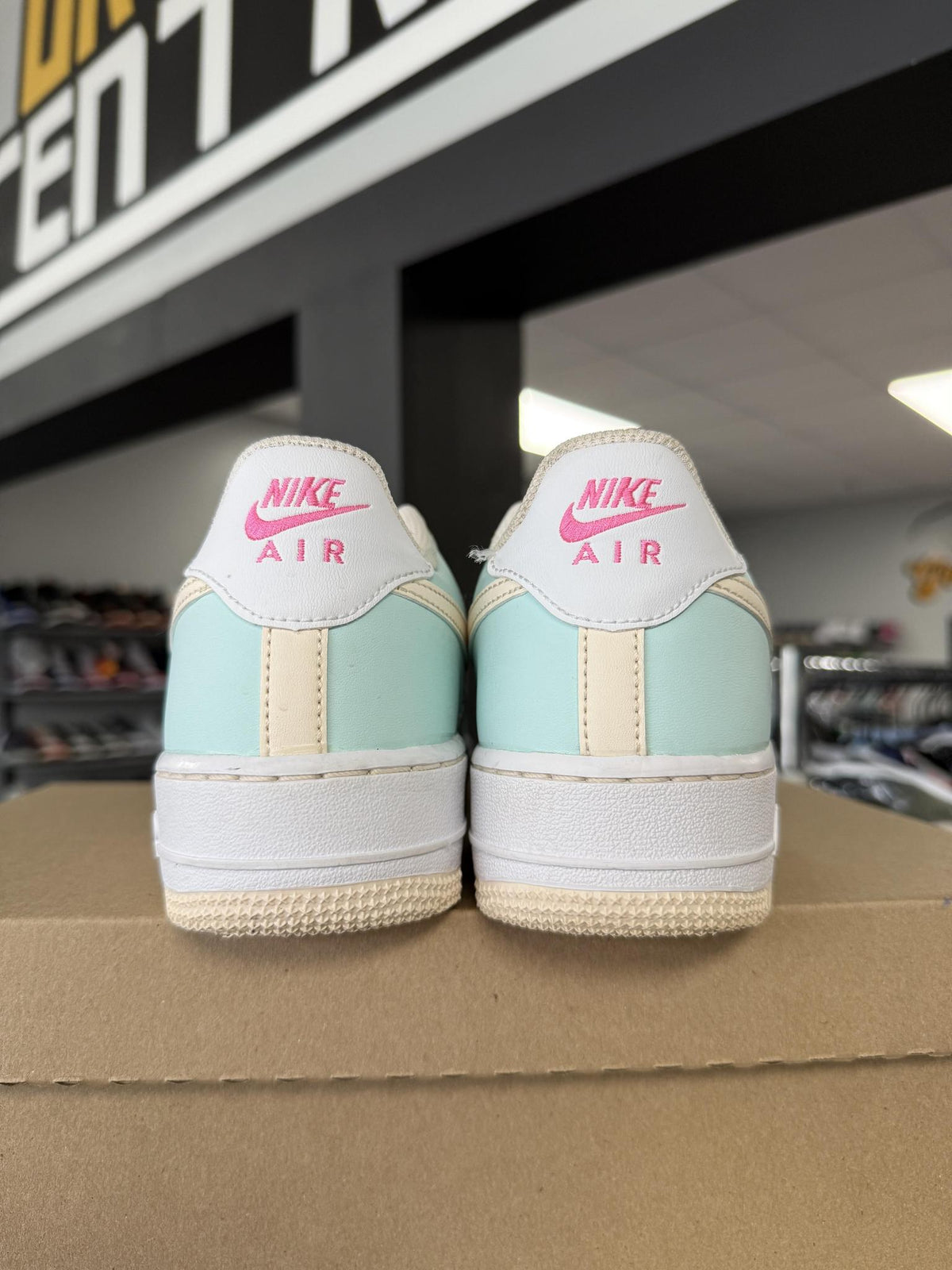 Nike Air Force 1 "Mint and White" Used Size 6.5Y/8W