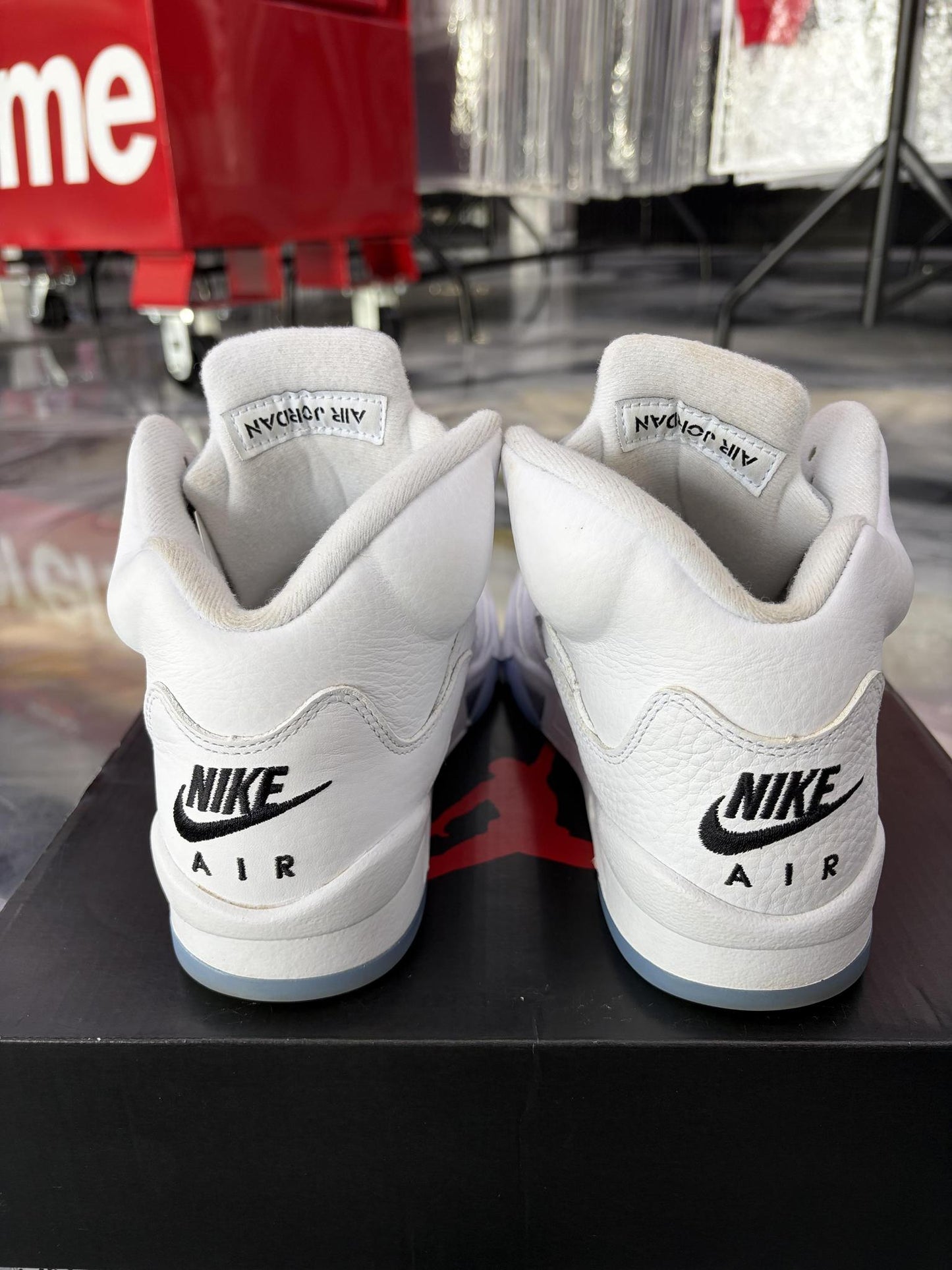 Jordan 5 "White Metallic" Used Size 5.5Y/7W