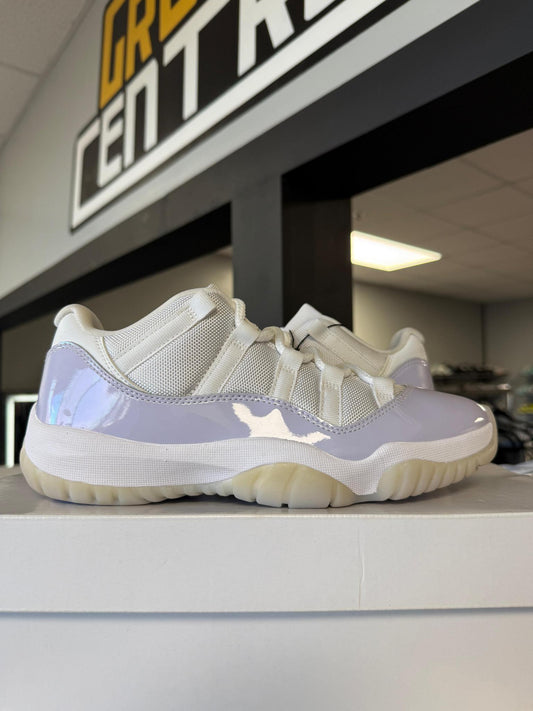 Jordan 11 Low "Pure Violet" Used Size 7Y/8.5W