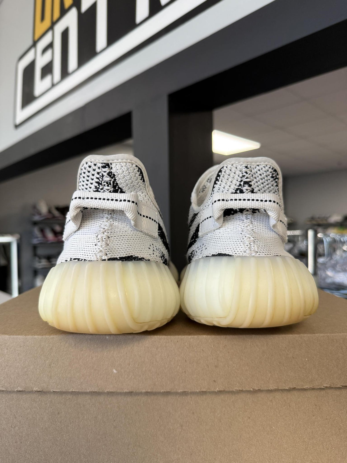 Adidas Yeezy 350 "Zebra" Used Size 10.5