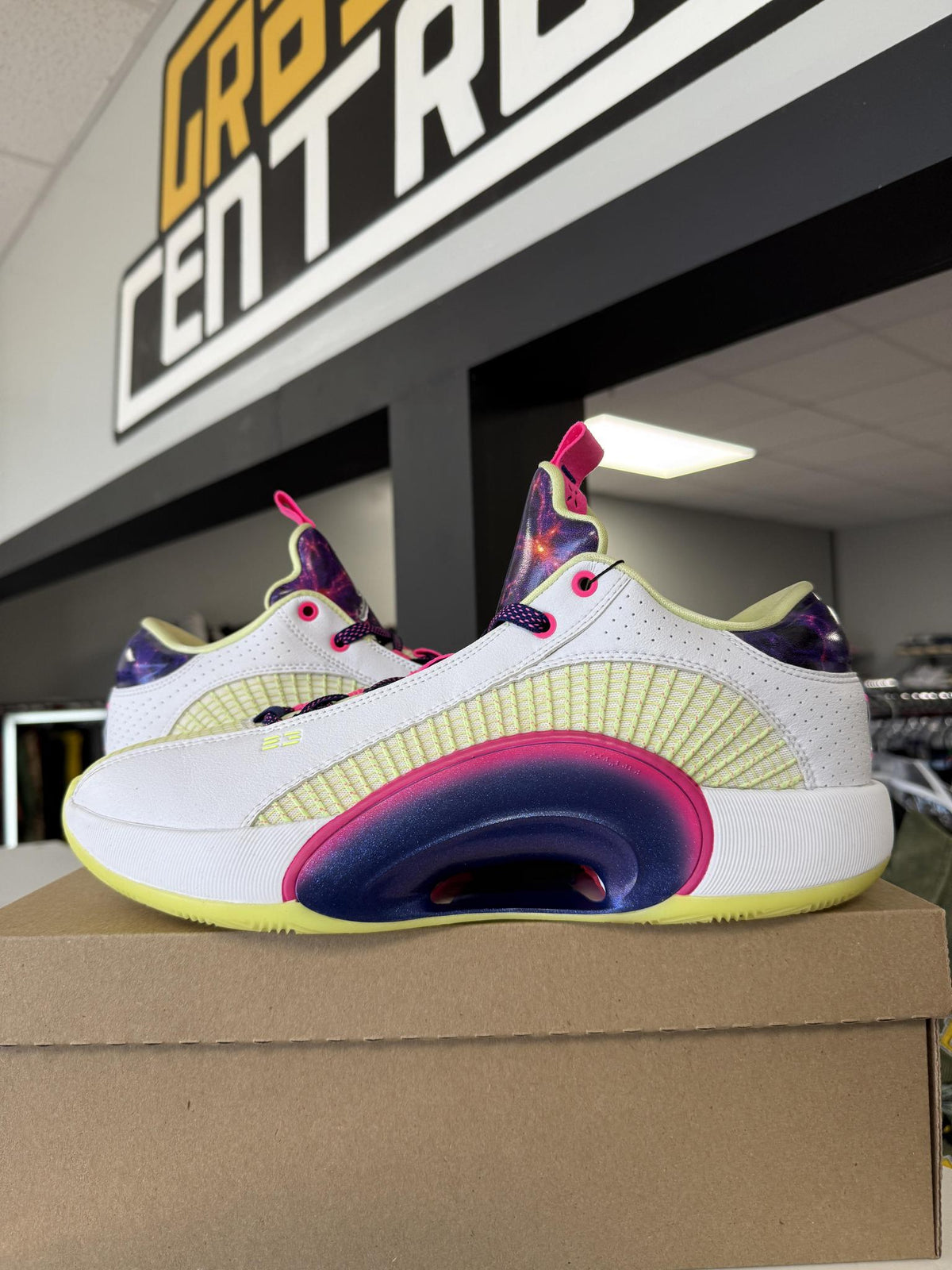 Jordan 35 Low "Cosmic Deception" Luka PE Used Size 13