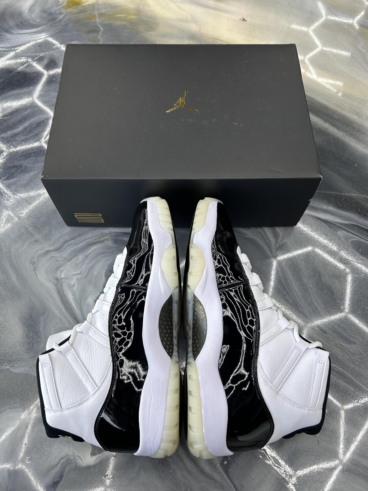 Jordan 11 "Gratitude" Used Size 13