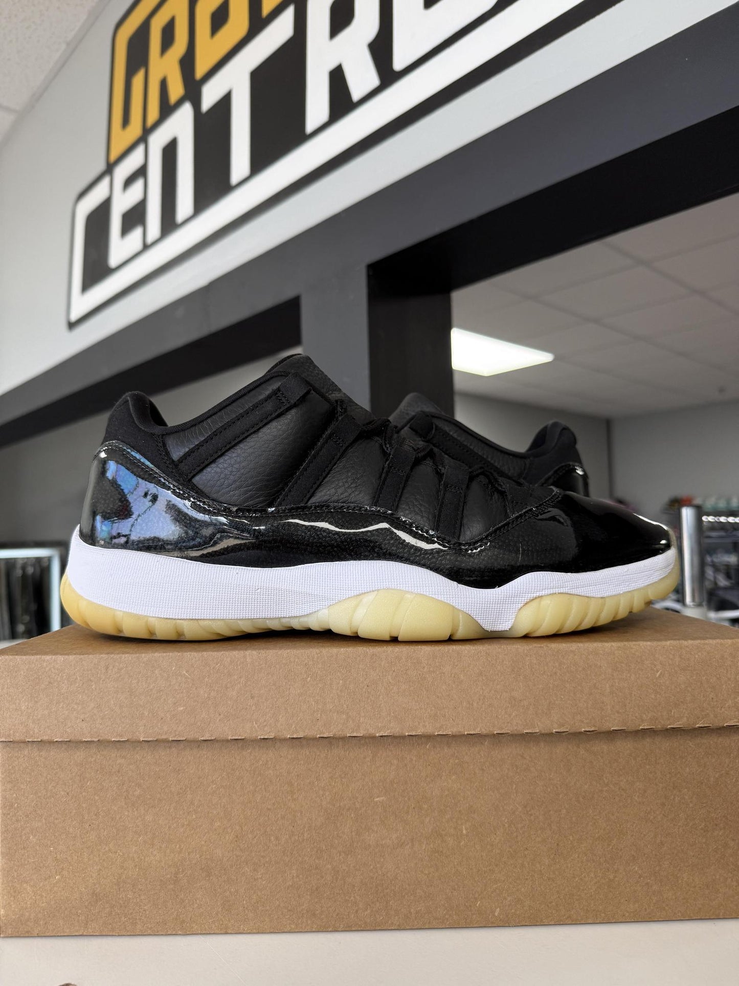 Jordan 11 Low "72-10" Used Size 13