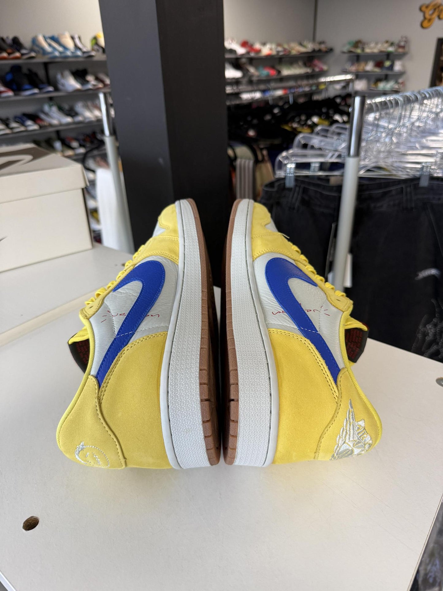 Jordan 1 Low x Travis Scott "Canary" Used Size 14