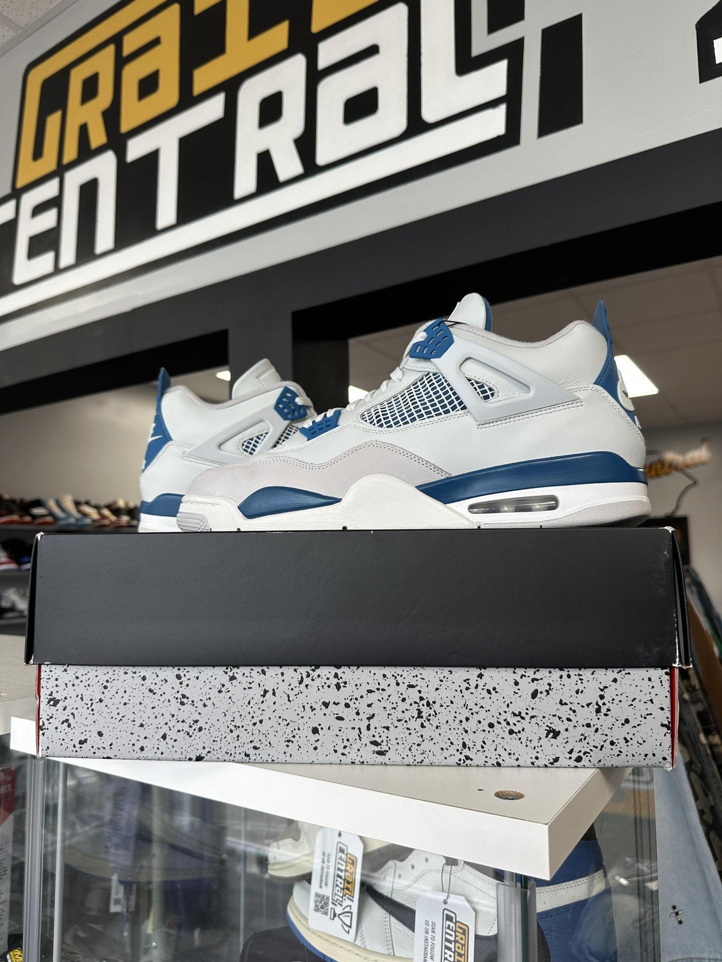 Jordan 4 "Military Blue" Size 15