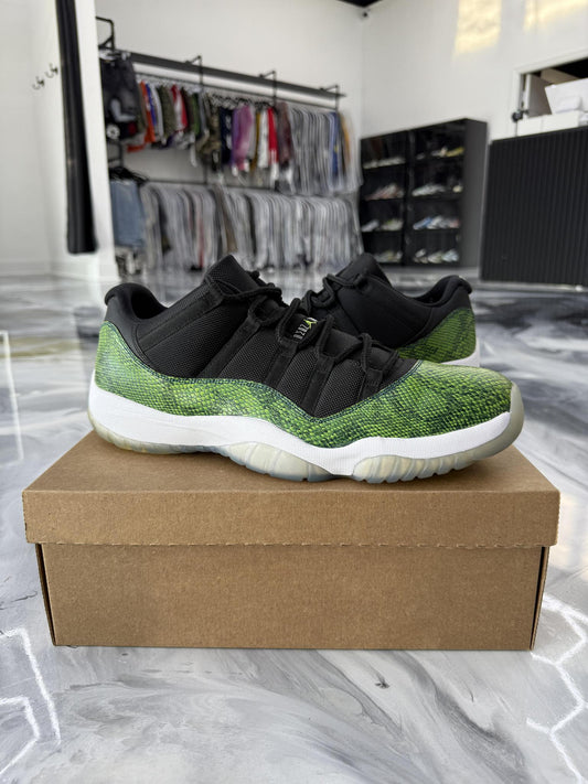 Jordan 11 Low "Green Snakeskin" Used Size 15