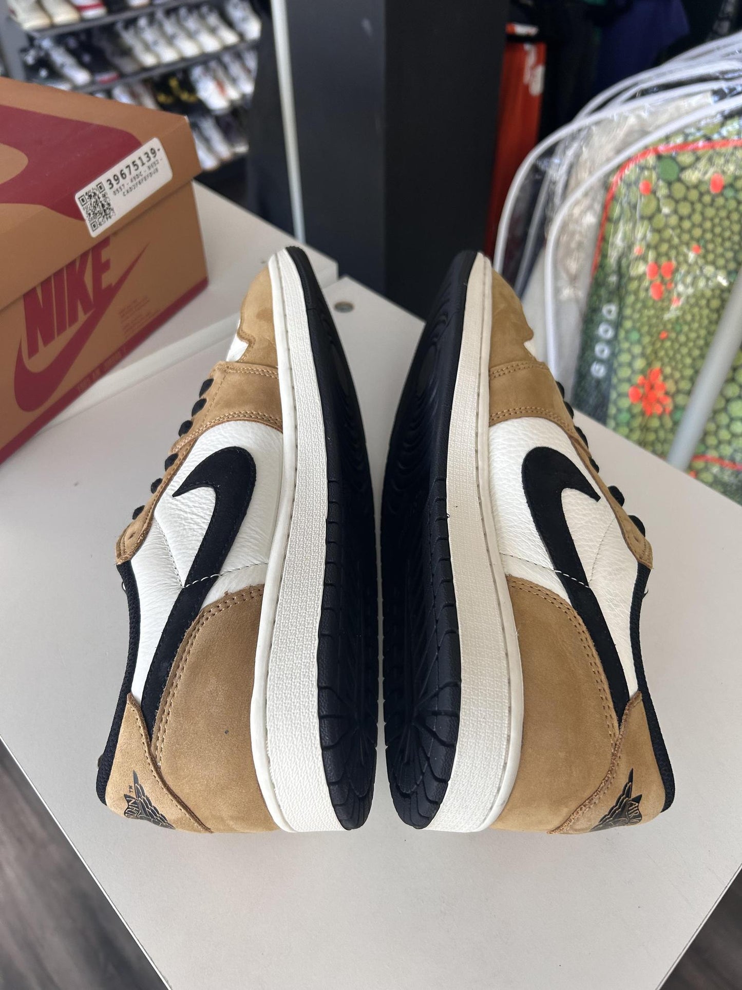 Jordan 1 Low "Rookie Of The Year" Used Size 11
