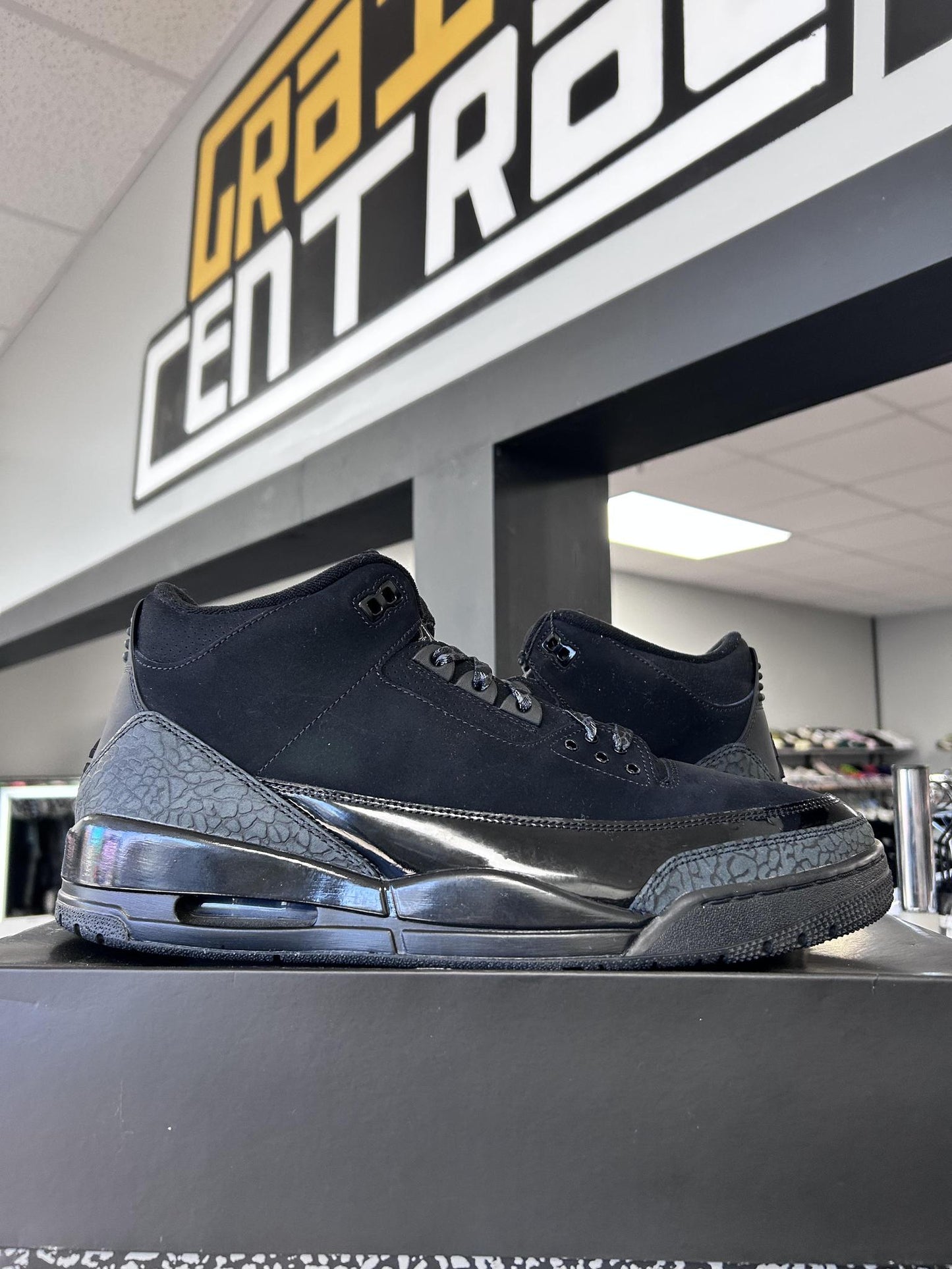 Jordan 3 "Black Cat" Used Size 14