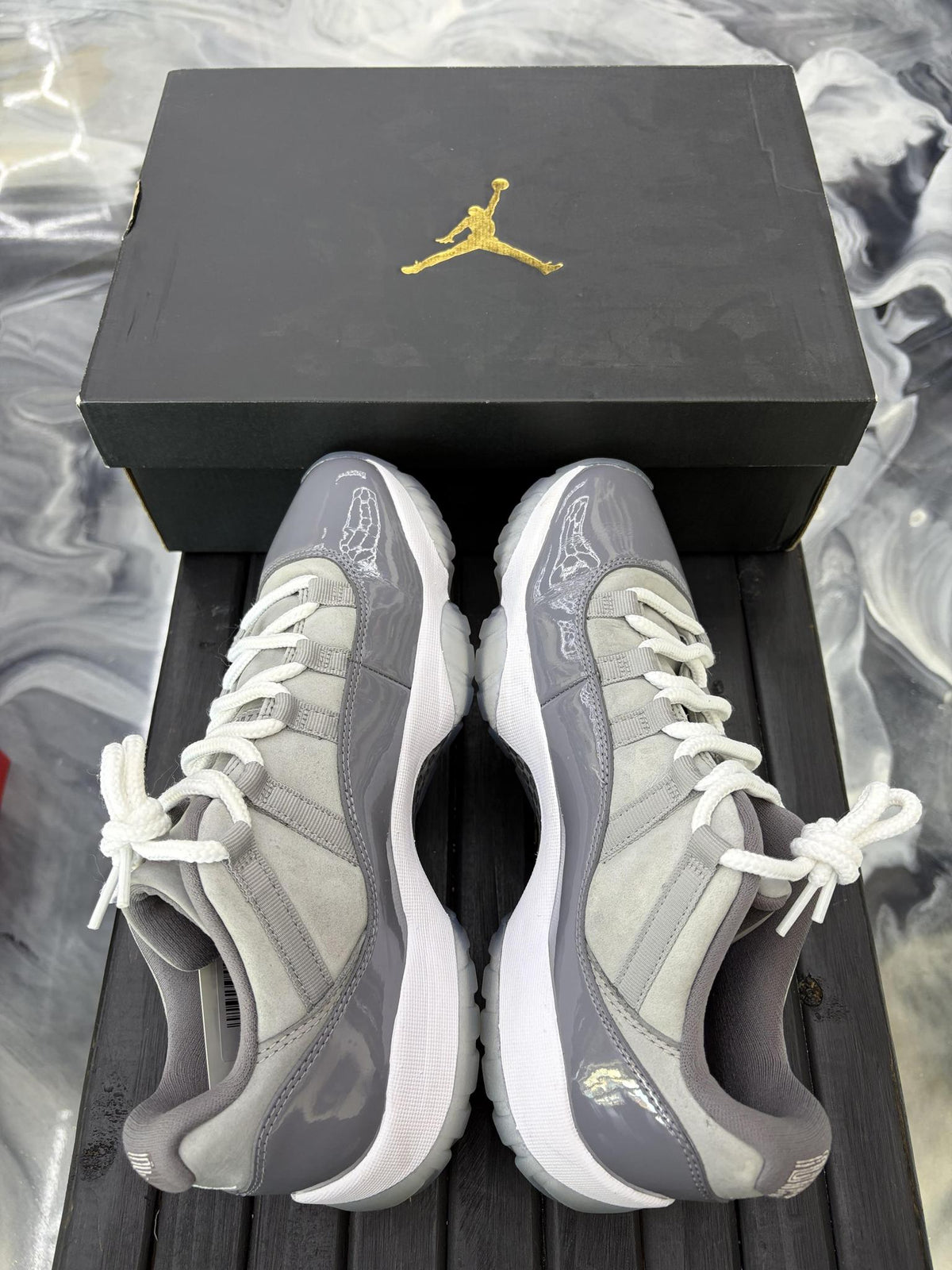 Jordan 11 Low "Cool Grey" Used Size 9.5