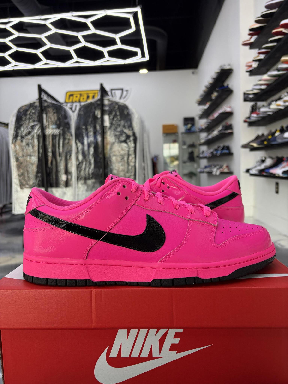 Nike Dunk Low "Pink Blast" Used Size 13
