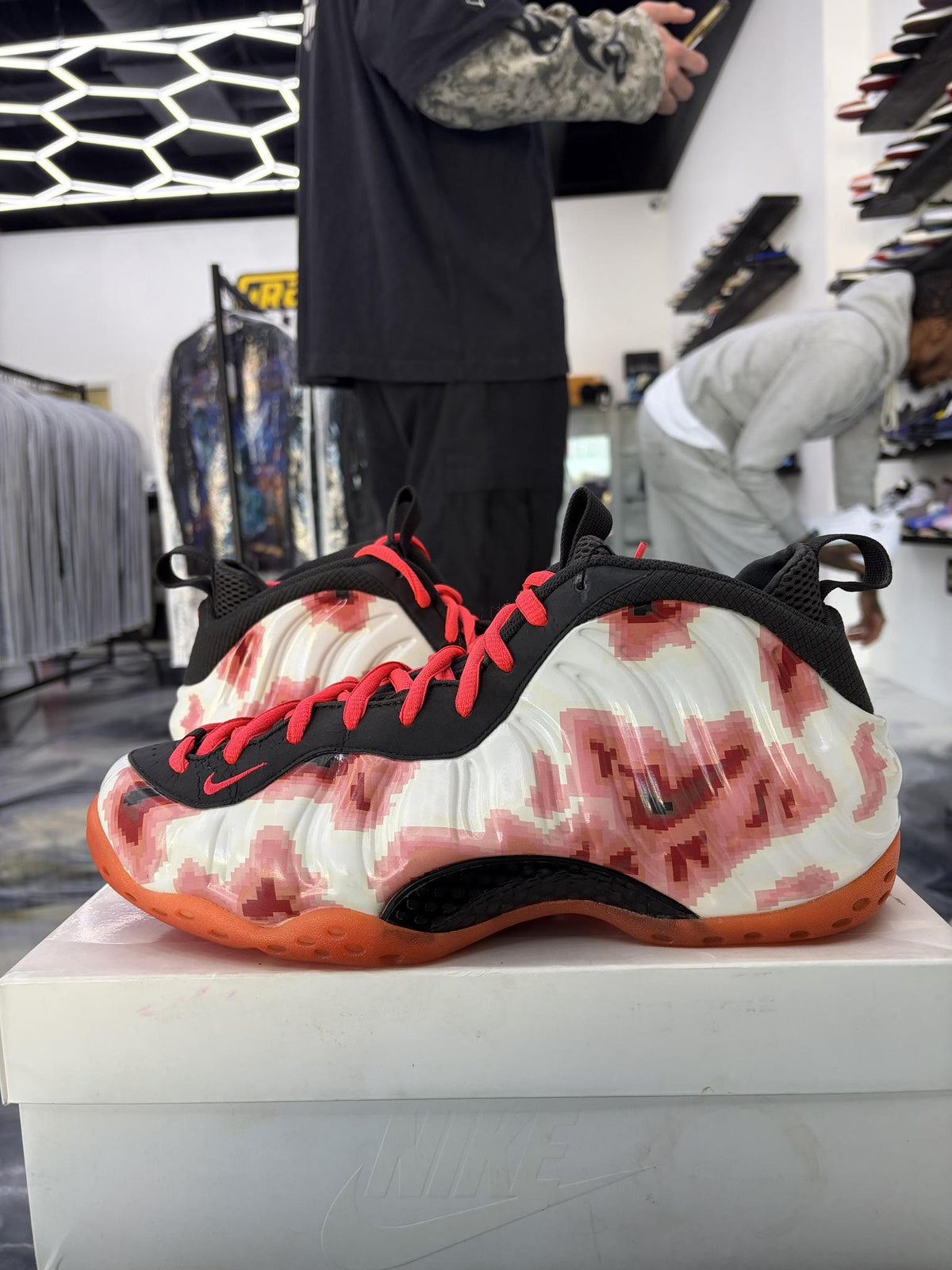 Nike Foamposite One "Thermal Map" Used Size 12