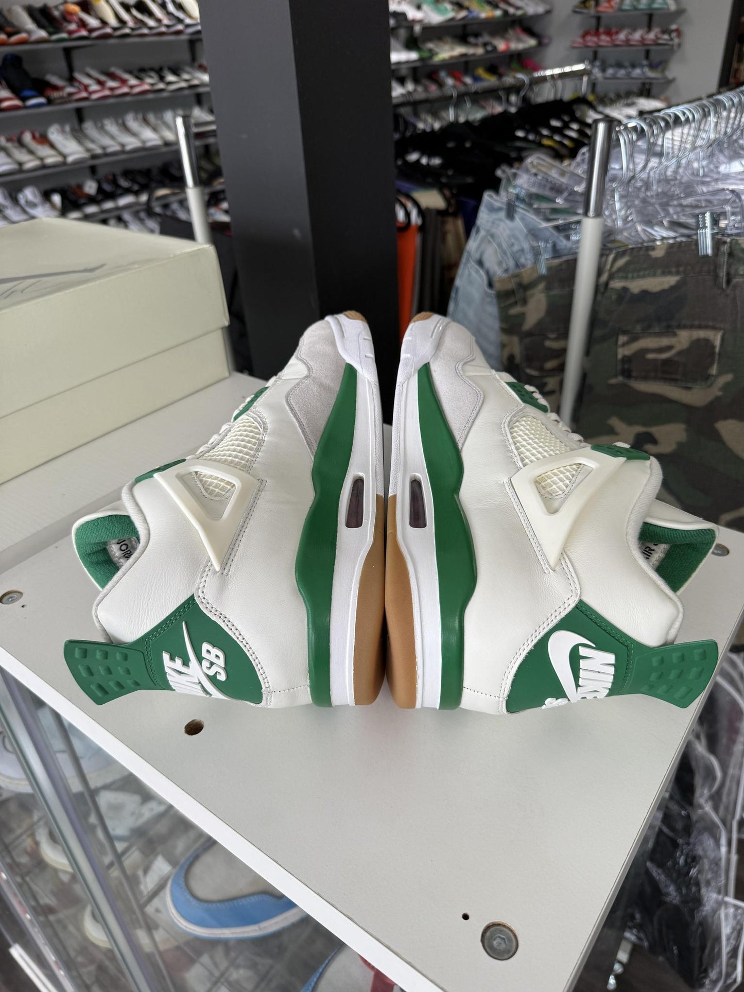 Jordan 4 SB "Pine Green" Used Size 14