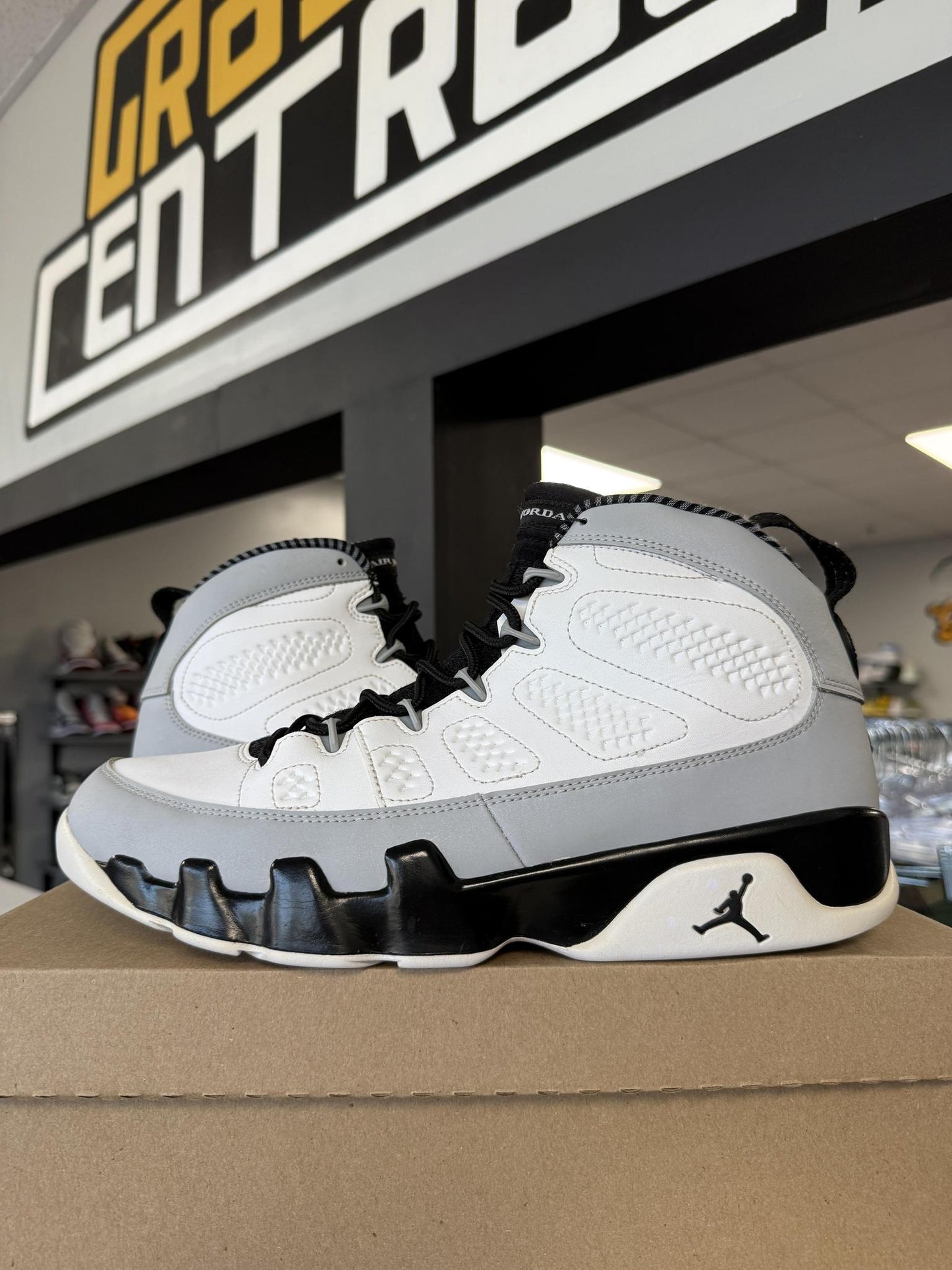 Jordan 9 "Baron" Used Size 11