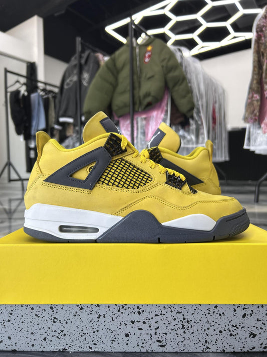 Jordan 4 "Lightning" Used Size 9
