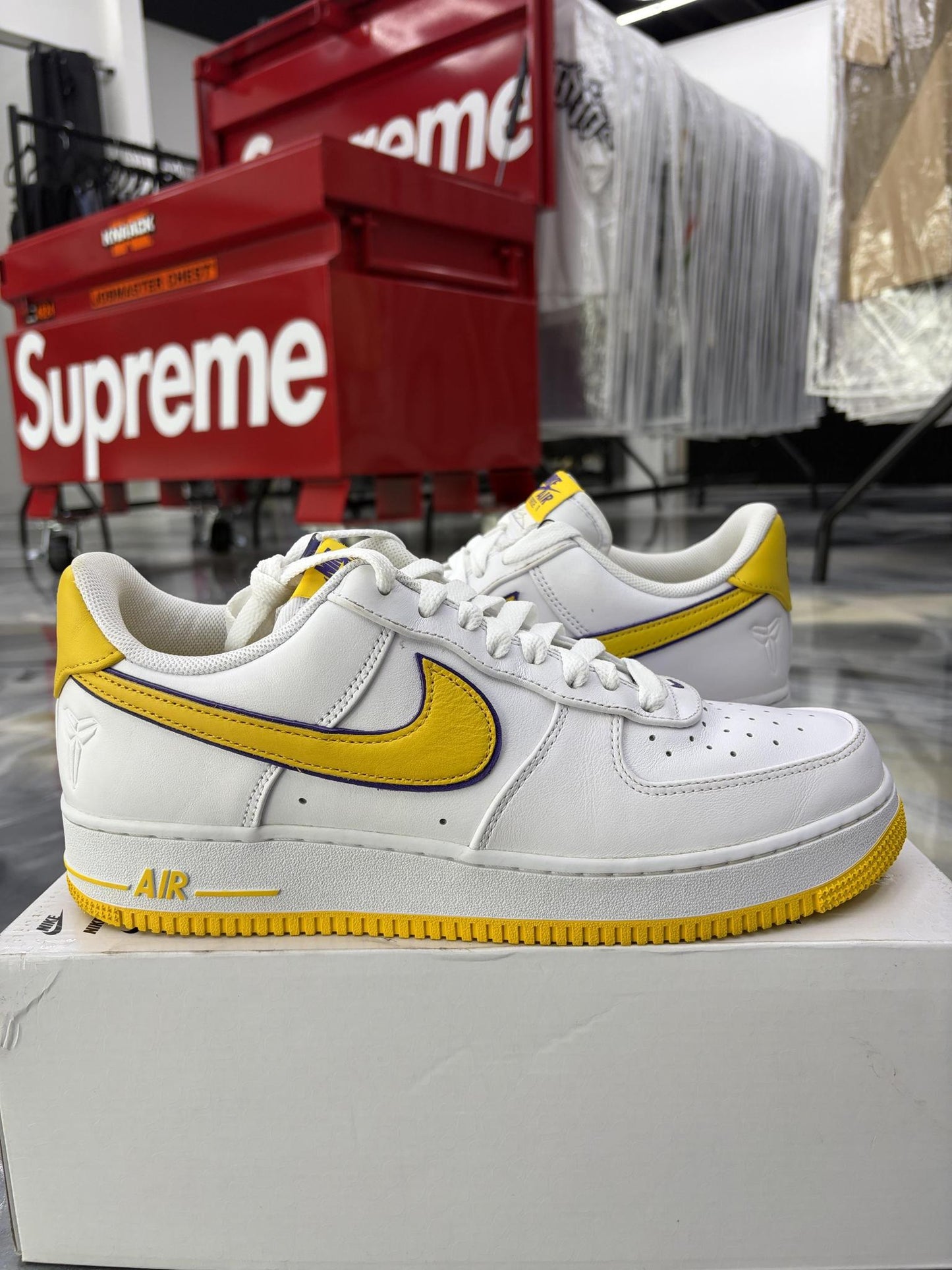Nike Air Force 1 Low Kobe Used Size 11
