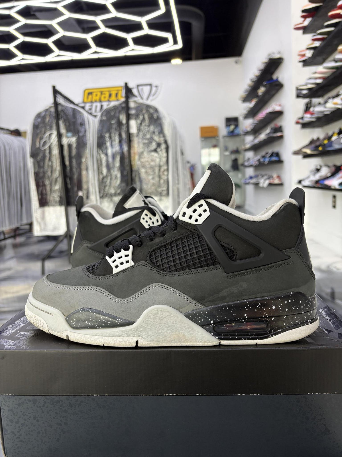 Jordan 4 "Fear" Used Size 10.5