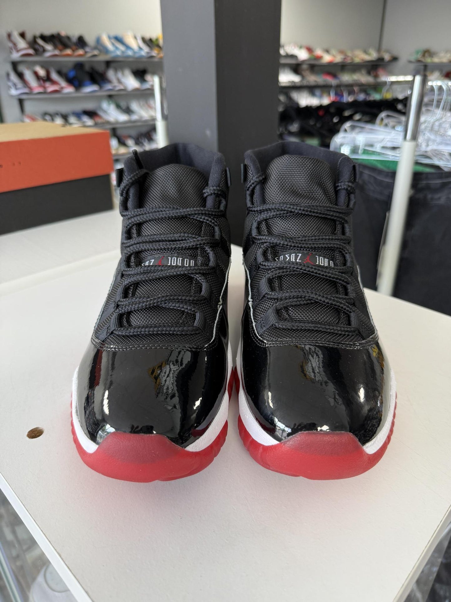 Jordan 11 "Bred" Used Size 8.5