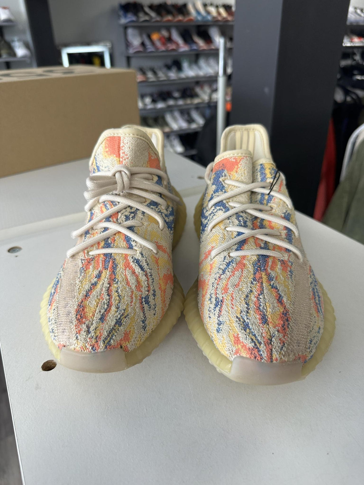 Adidas Yeezy 350 V2 "MX Oat" Used Size 6.5Y/8W