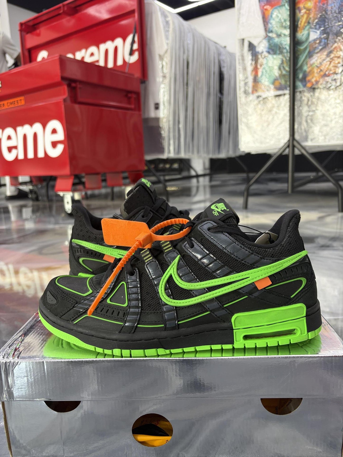 Nike Air Rubber Dunk Off "White Green" Used Size 10.5