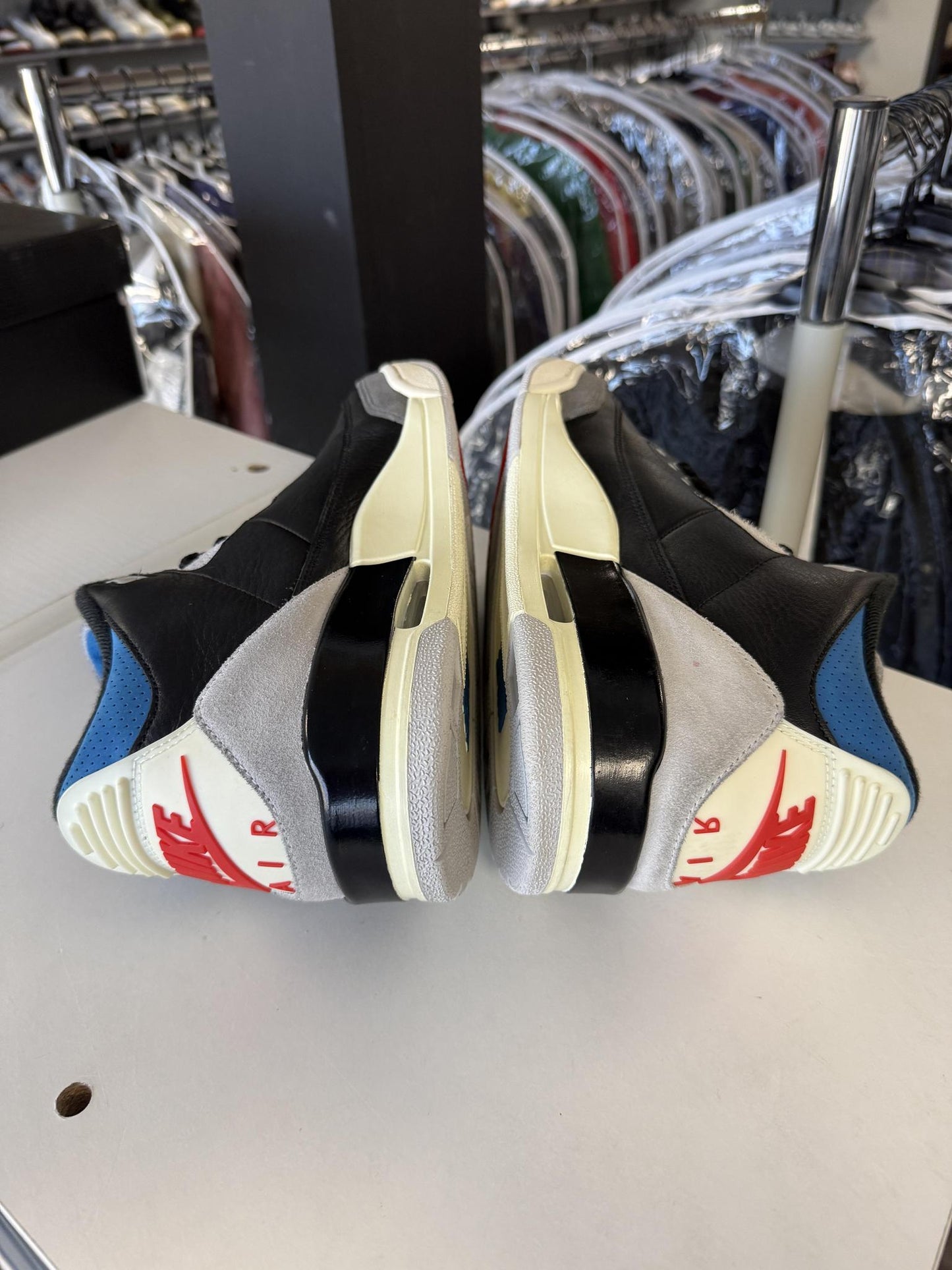 Jordan 3 "Rare Air" Used Size 9.5