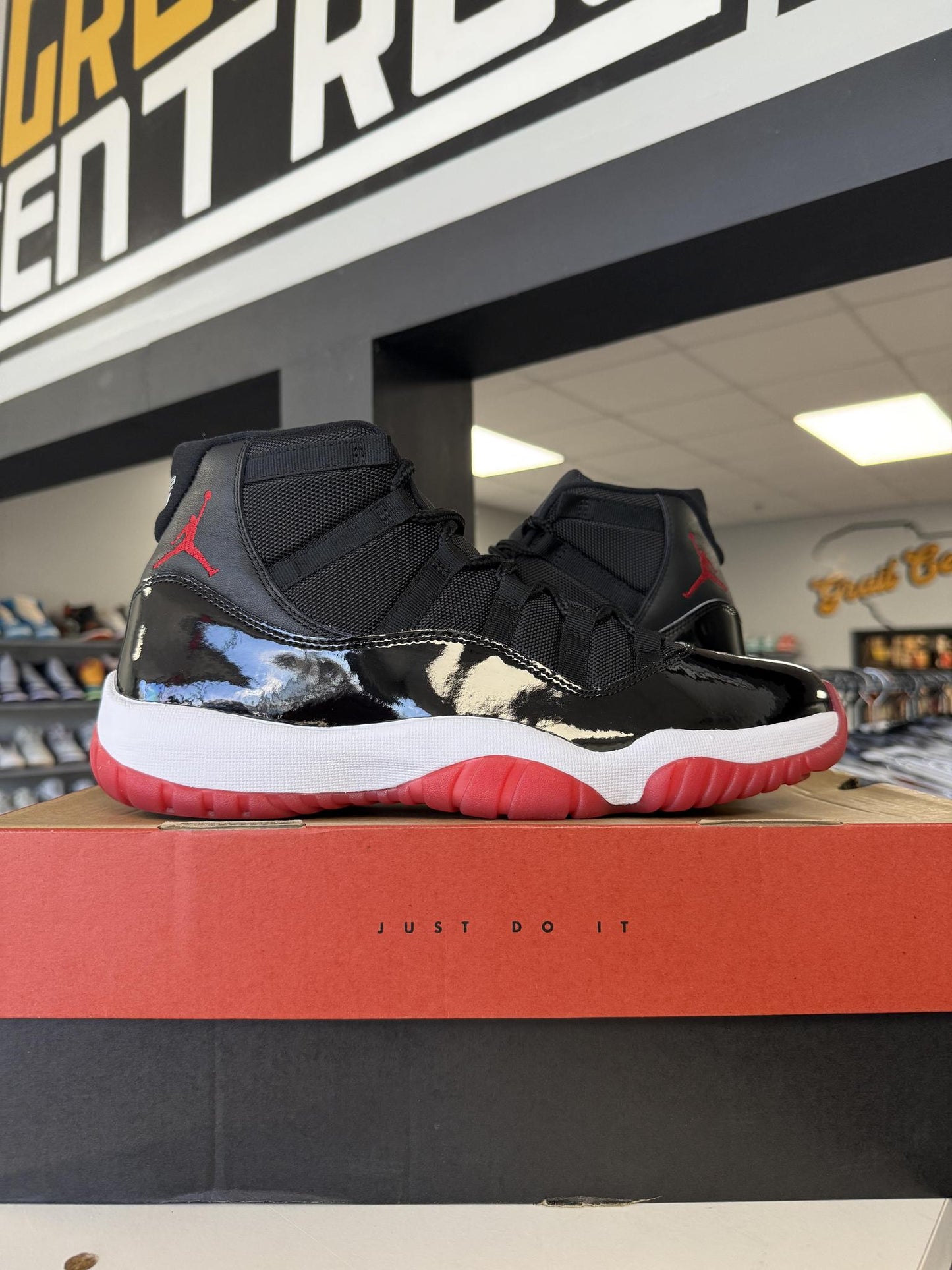 Jordan 11 "Bred" Used Size 12