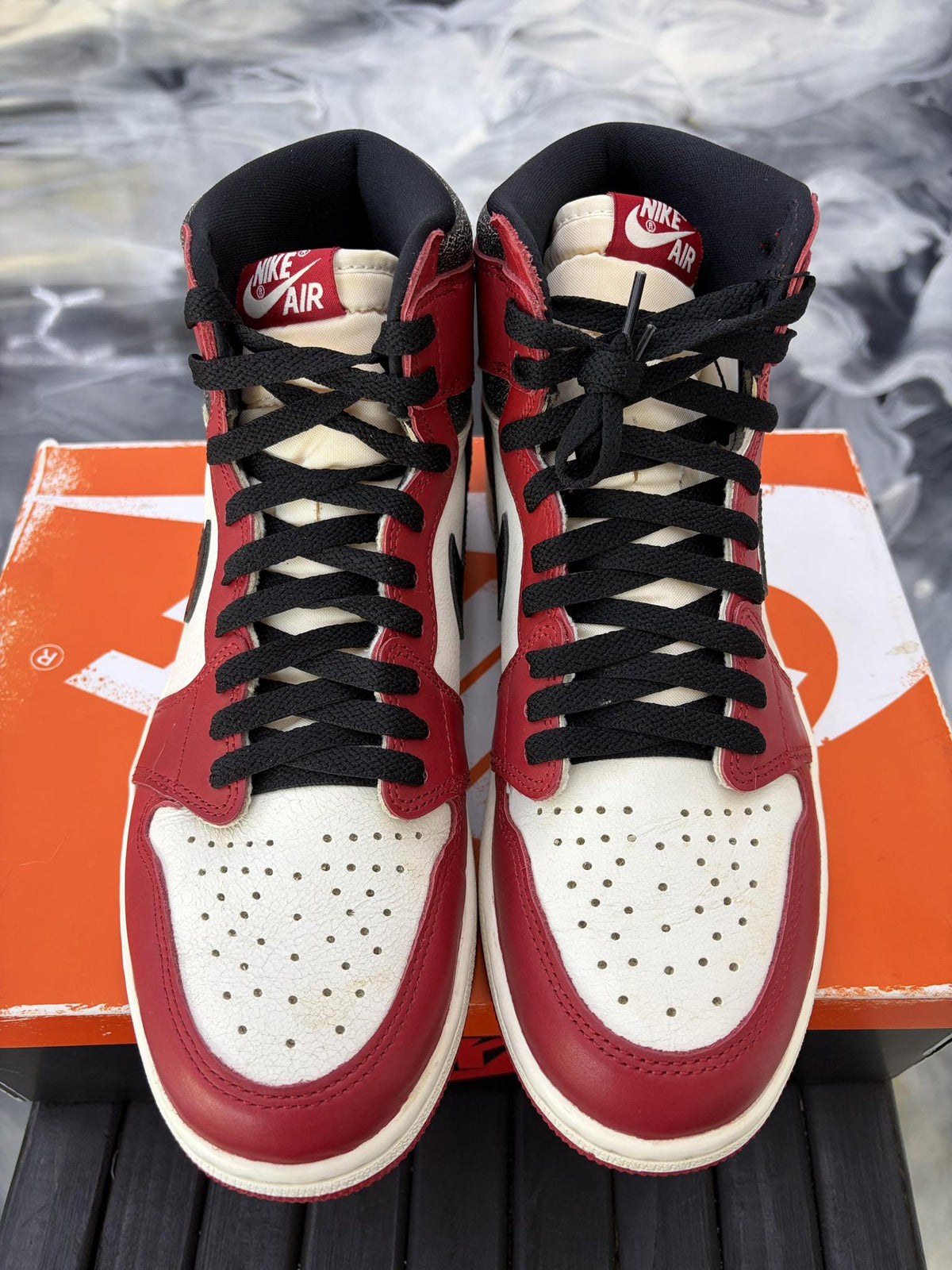 Jordan 1 "Chicago Lost & Found" Used Size 10