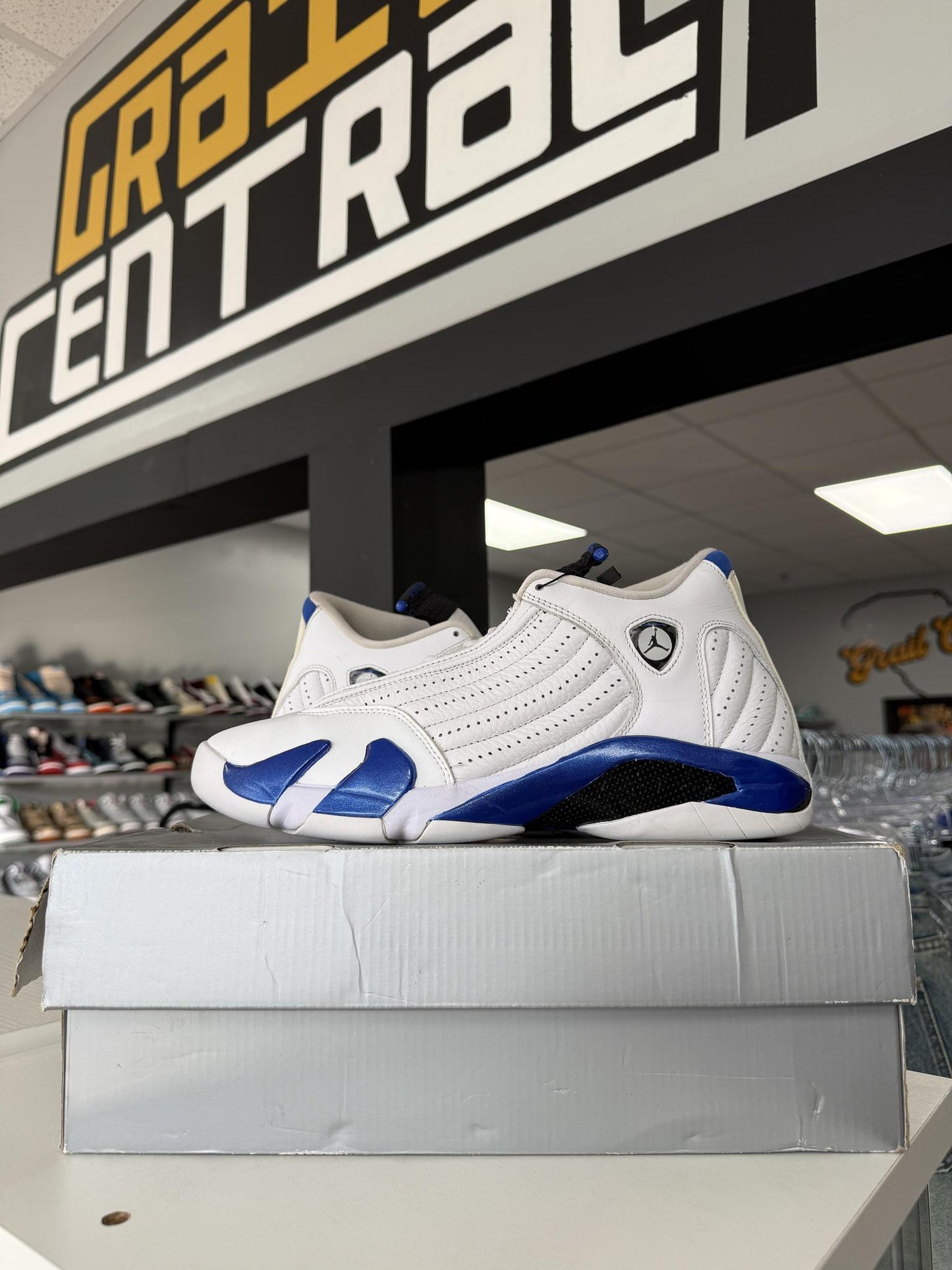 Jordan 14 "Hyper Royal" Used Size 11.5