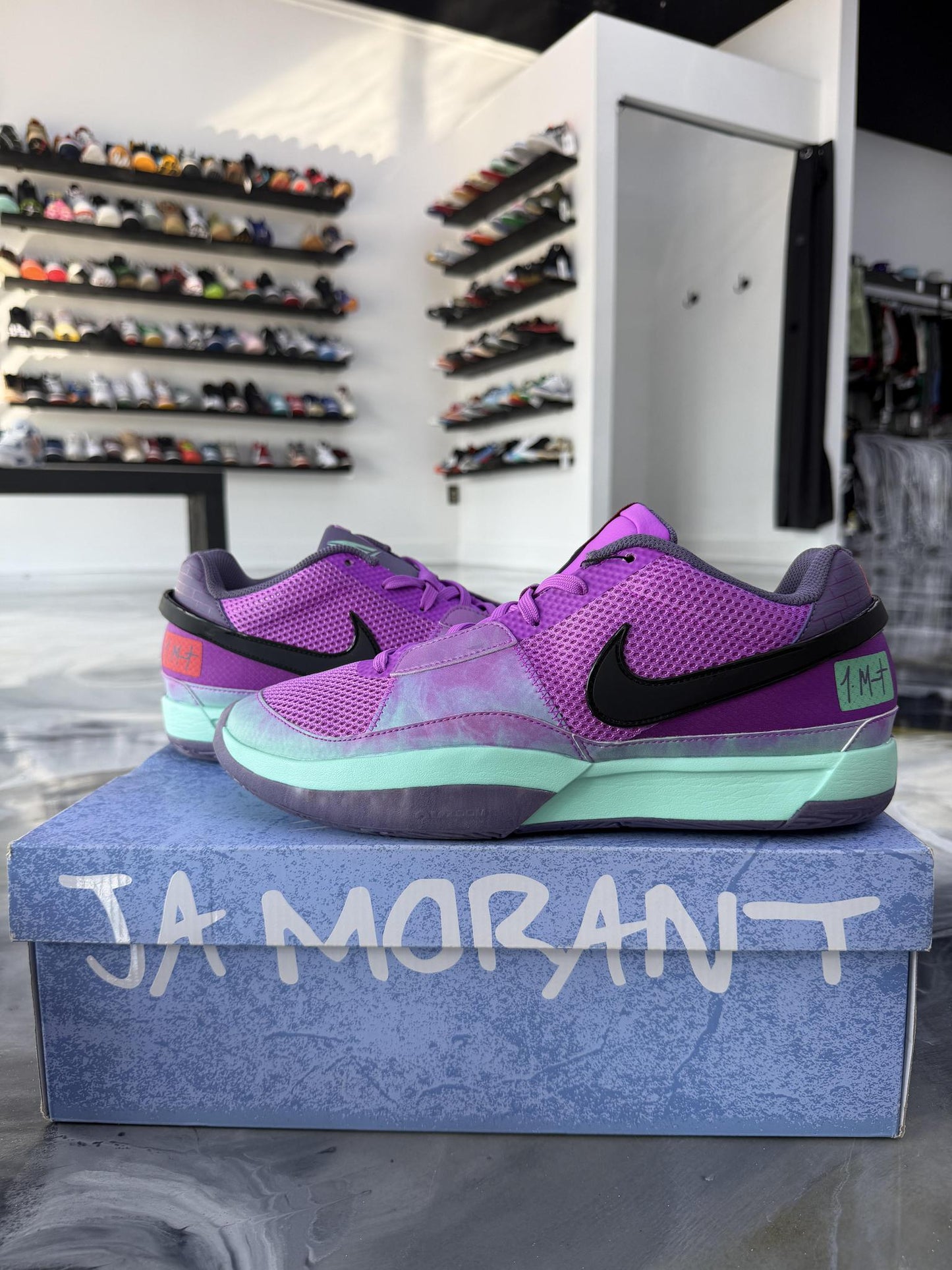 Nike Ja 1 "XMAS" Used Size 12