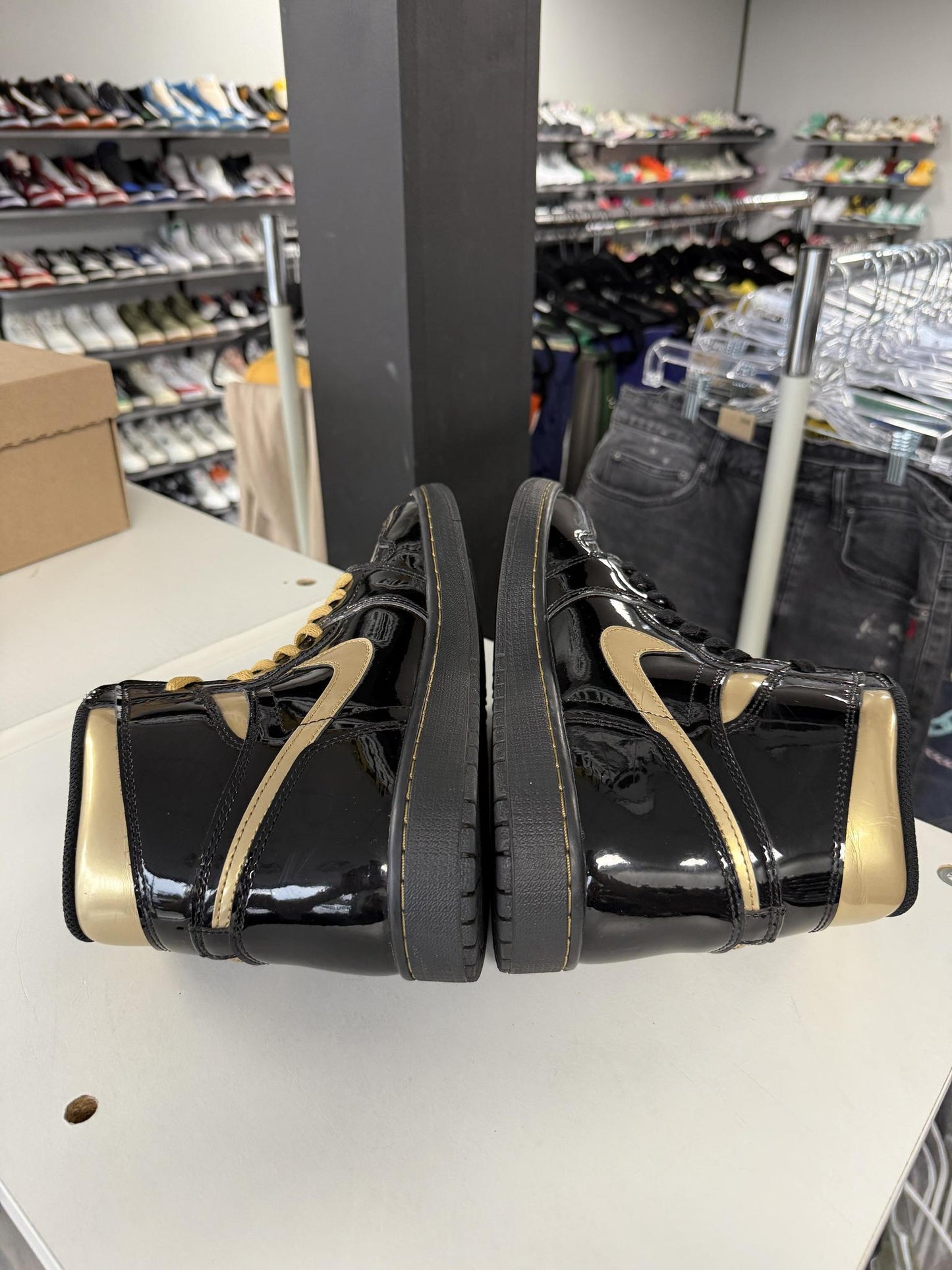 Jordan 1 "Patent Metallic Gold" Size 10.5