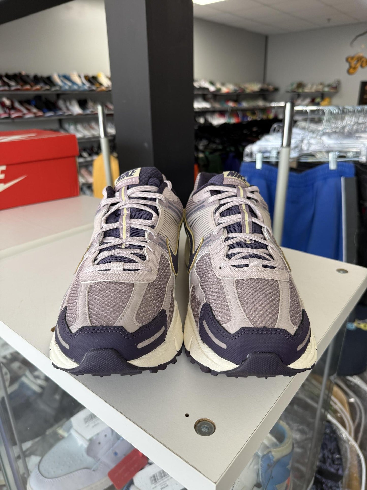 Nike Vomero 5 "Platinum Violet" Used Size 13