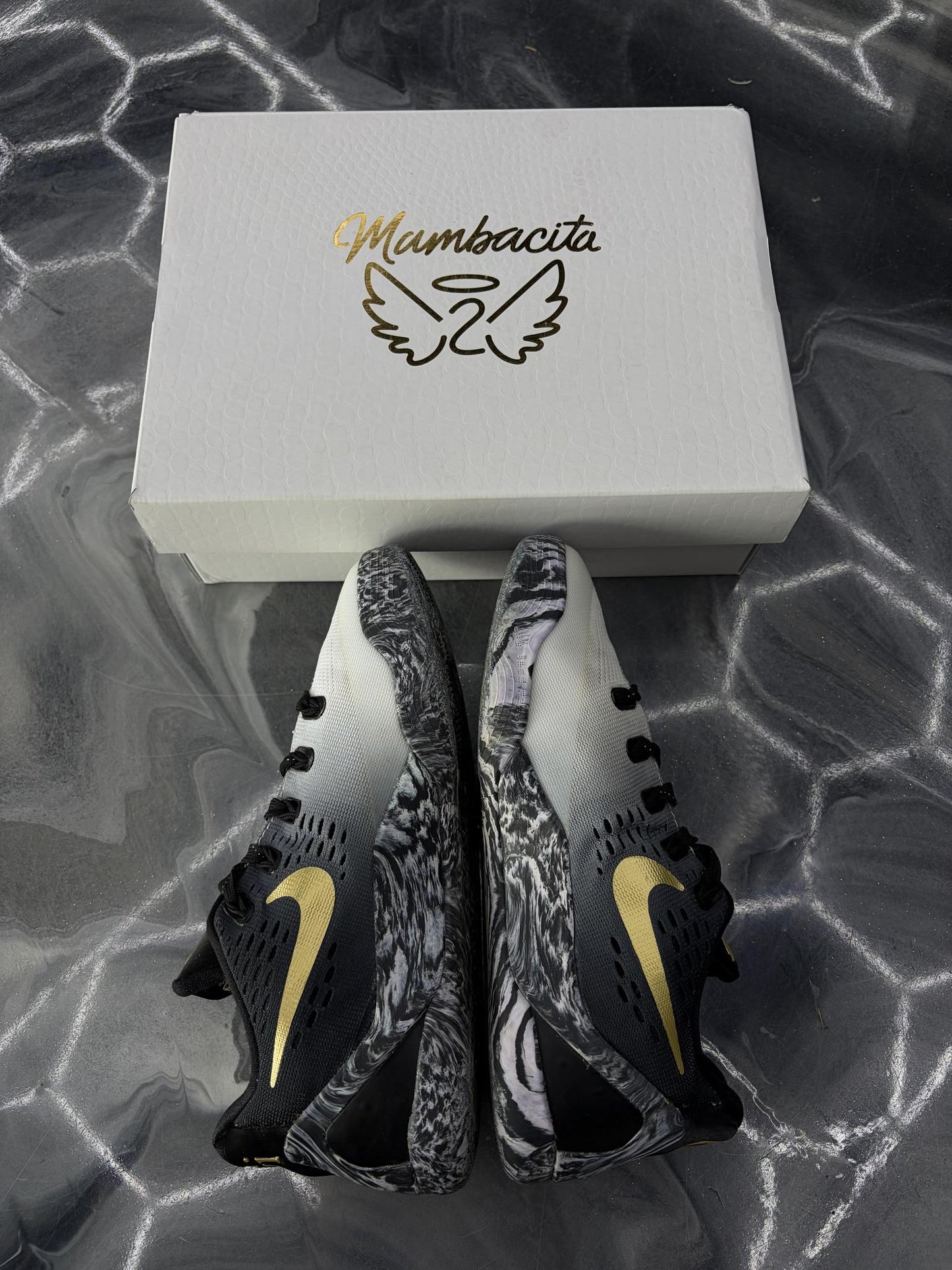 Kobe 9 "Mambacita" Used Size 3Y