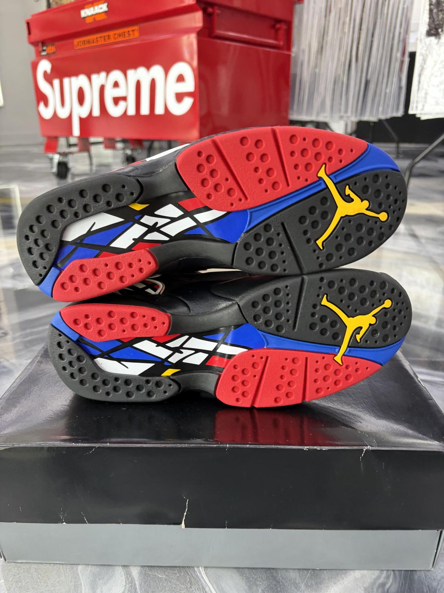 Jordan 8 "Playoffs" Used Size 8.5