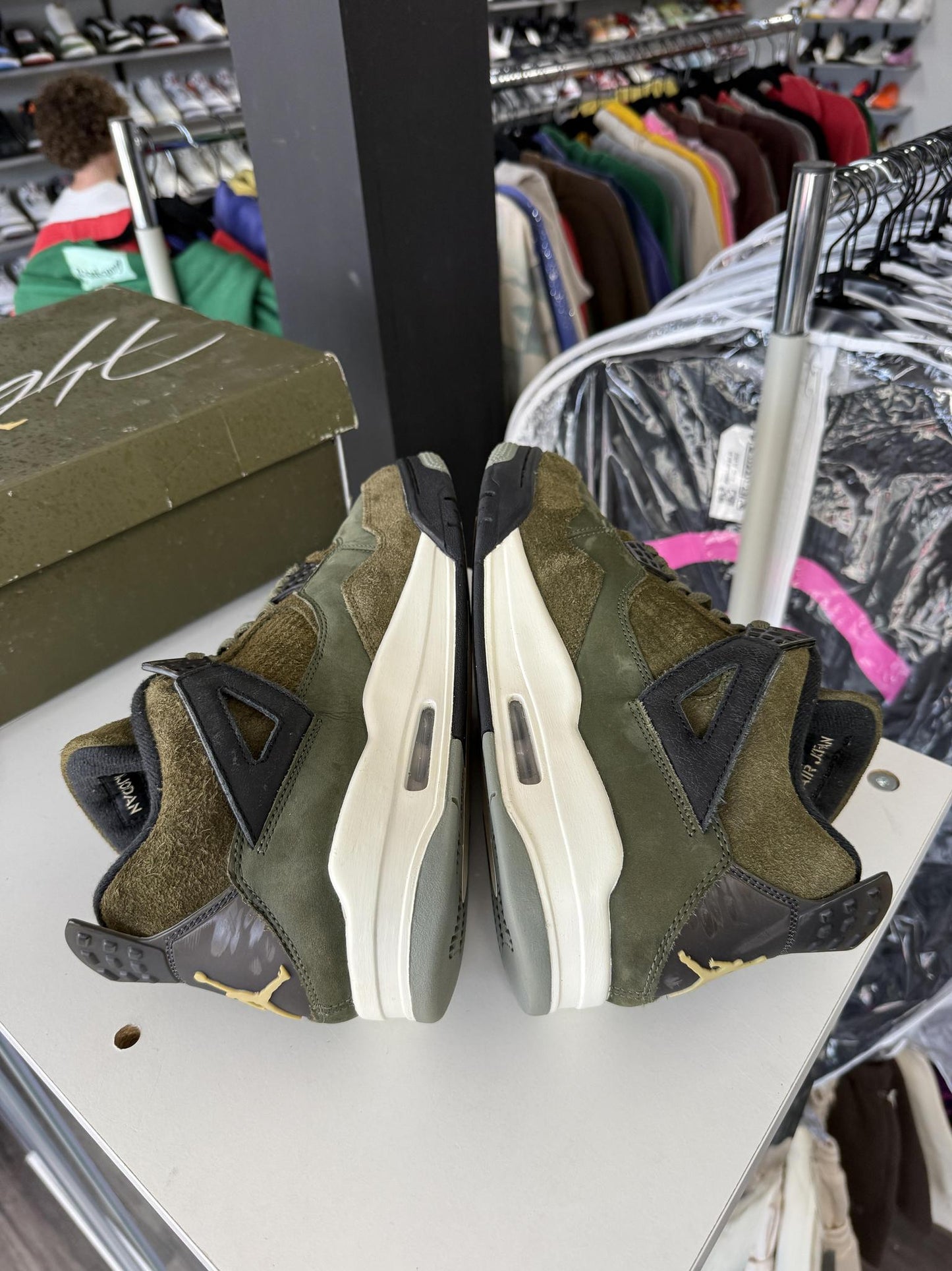Jordan 4 "Craft Olive" Used Size 11