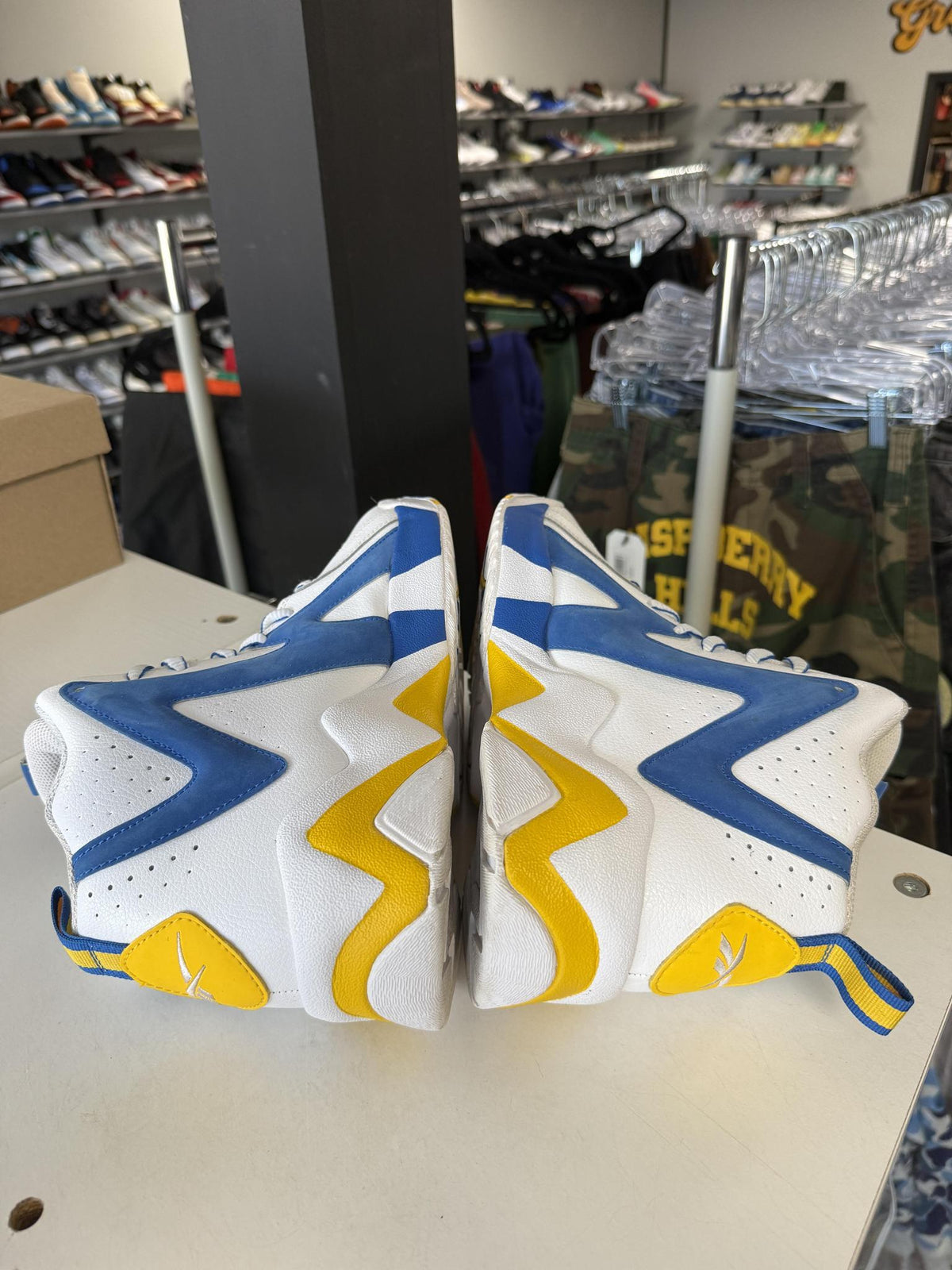 Reebok Hurrikaze 2 "NCAA Pack" Used Size 11.5
