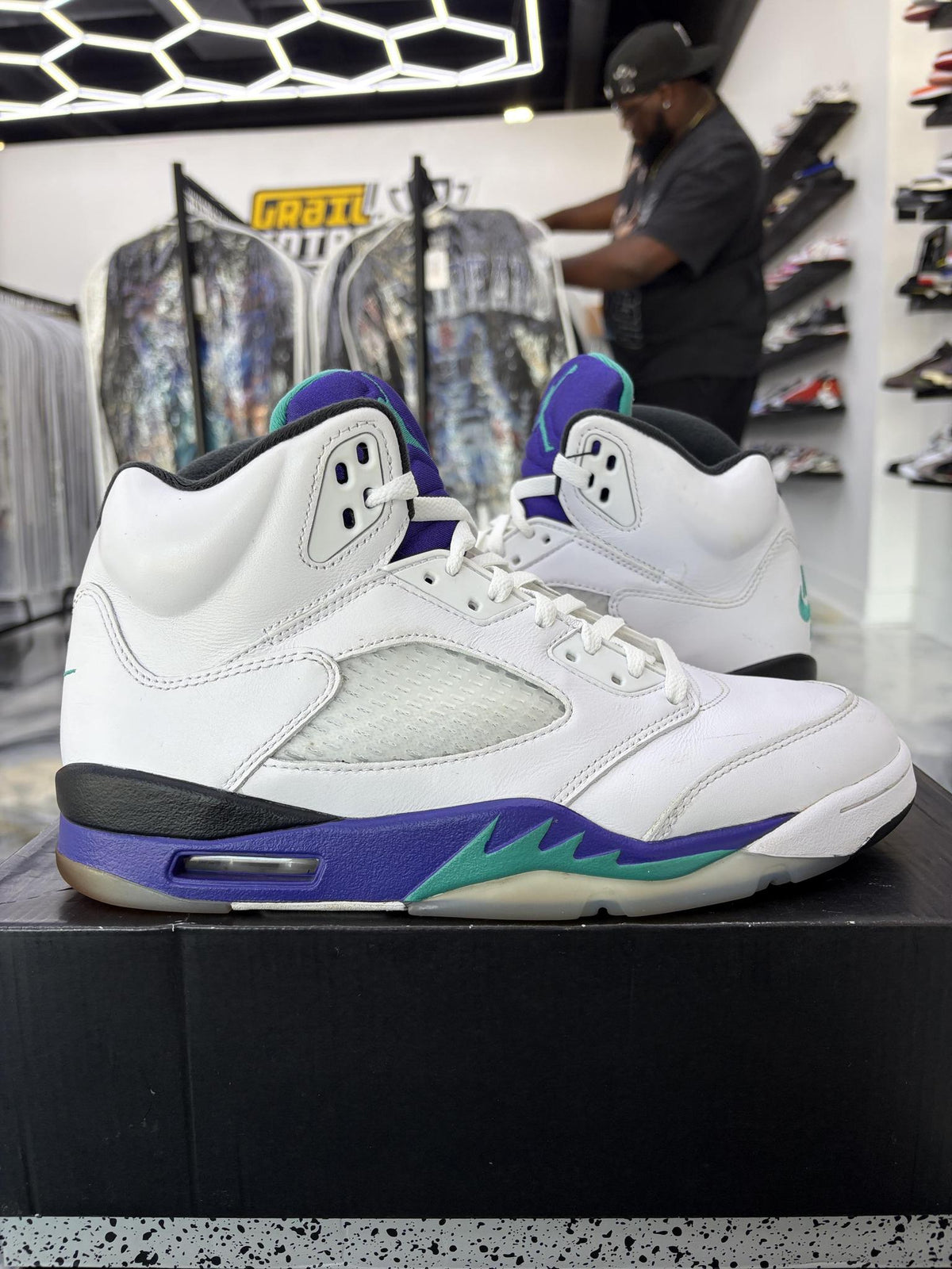 Jordan 5 "Grape" Used Size 10
