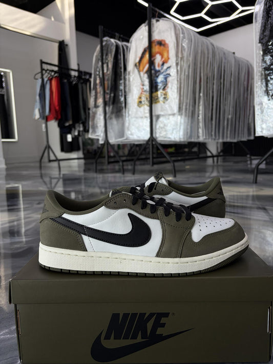 Jordan 1 Low "Medium Olive" Used Size 9.5