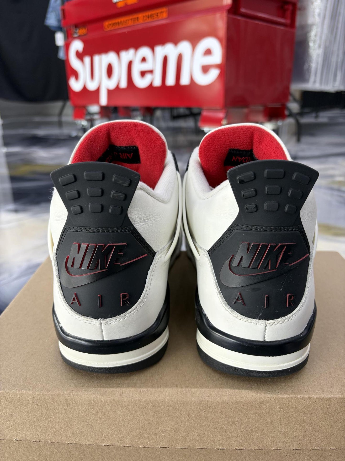 Jordan 4 "Flight Club" Used Size 11
