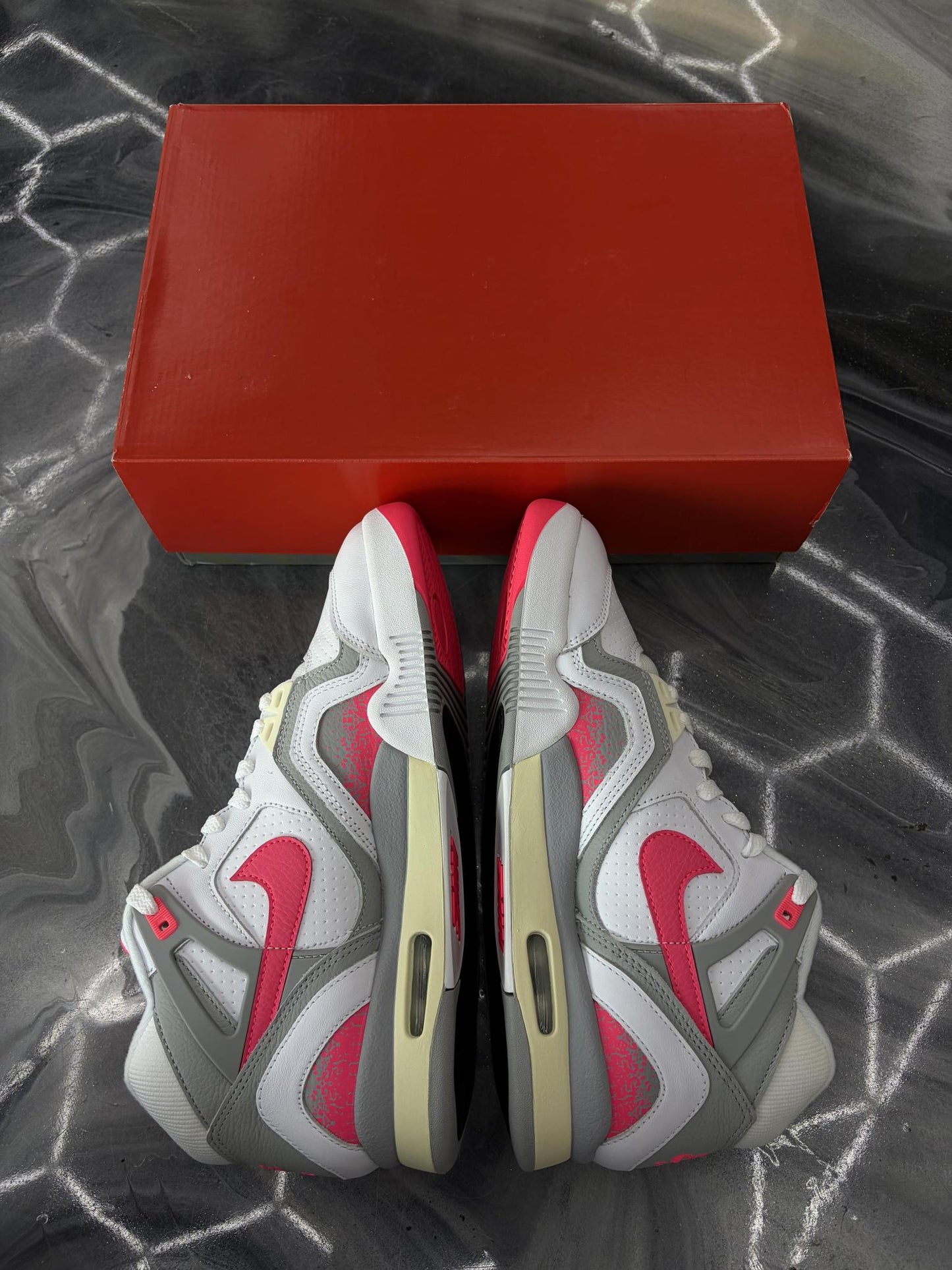 Nike Air Tech Challenge "Racer Pink" Used Size 9.5