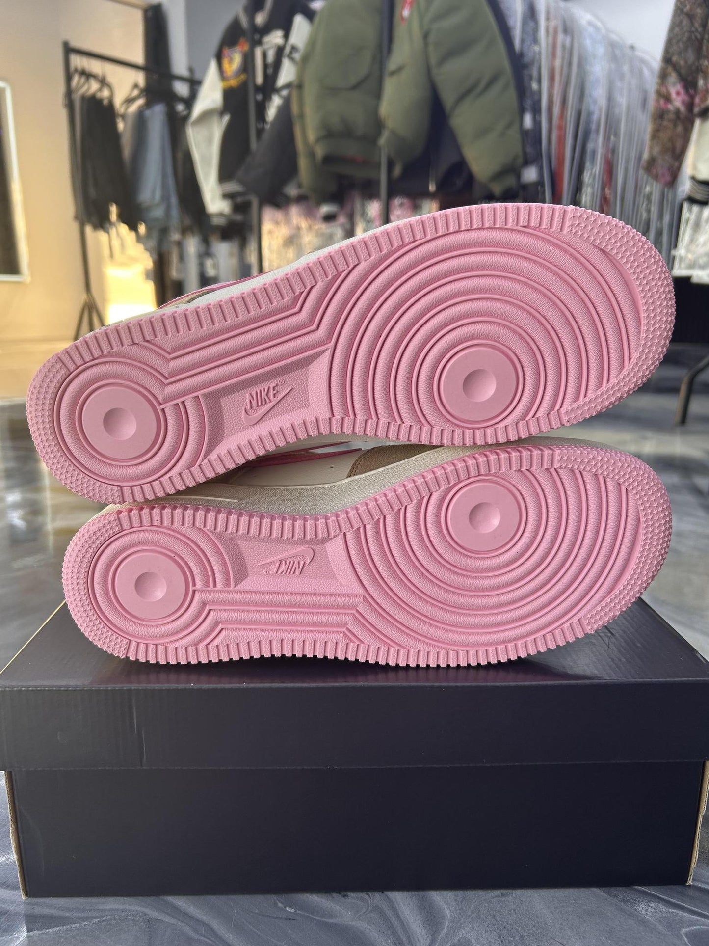 Nike Air Force 1 Low "Rattan Phantom Soft Pink" Used Size 9